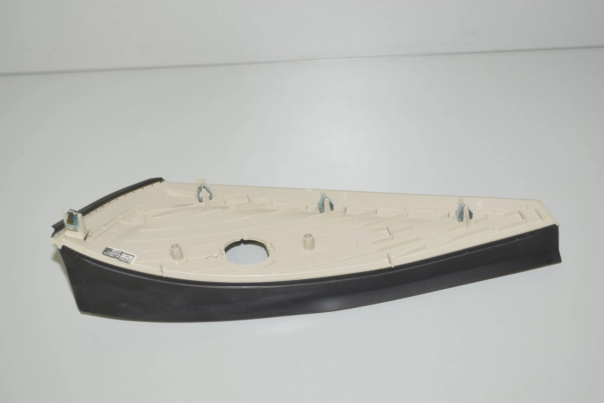 Dashboard Side Trim – OEM 9483030 · BMW X7 (G07) BMW X7 (G07) xDrive M 50 D 2020 – 4