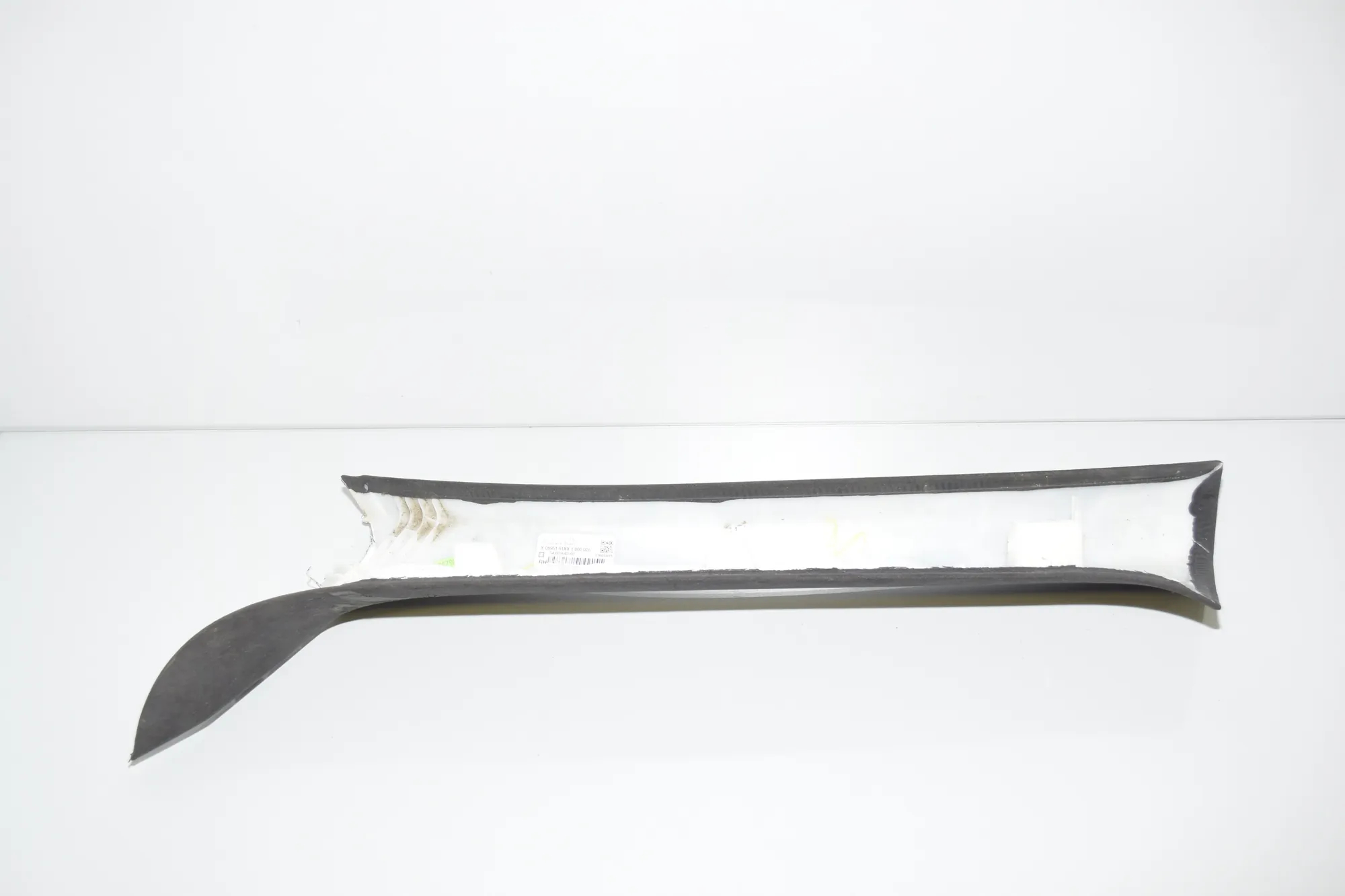 Front Right A Pillar Trim – OEM 5A0DA42 · BMW X7 (G07) BMW X7 (G07) xDrive M 50 D 2020 – 3