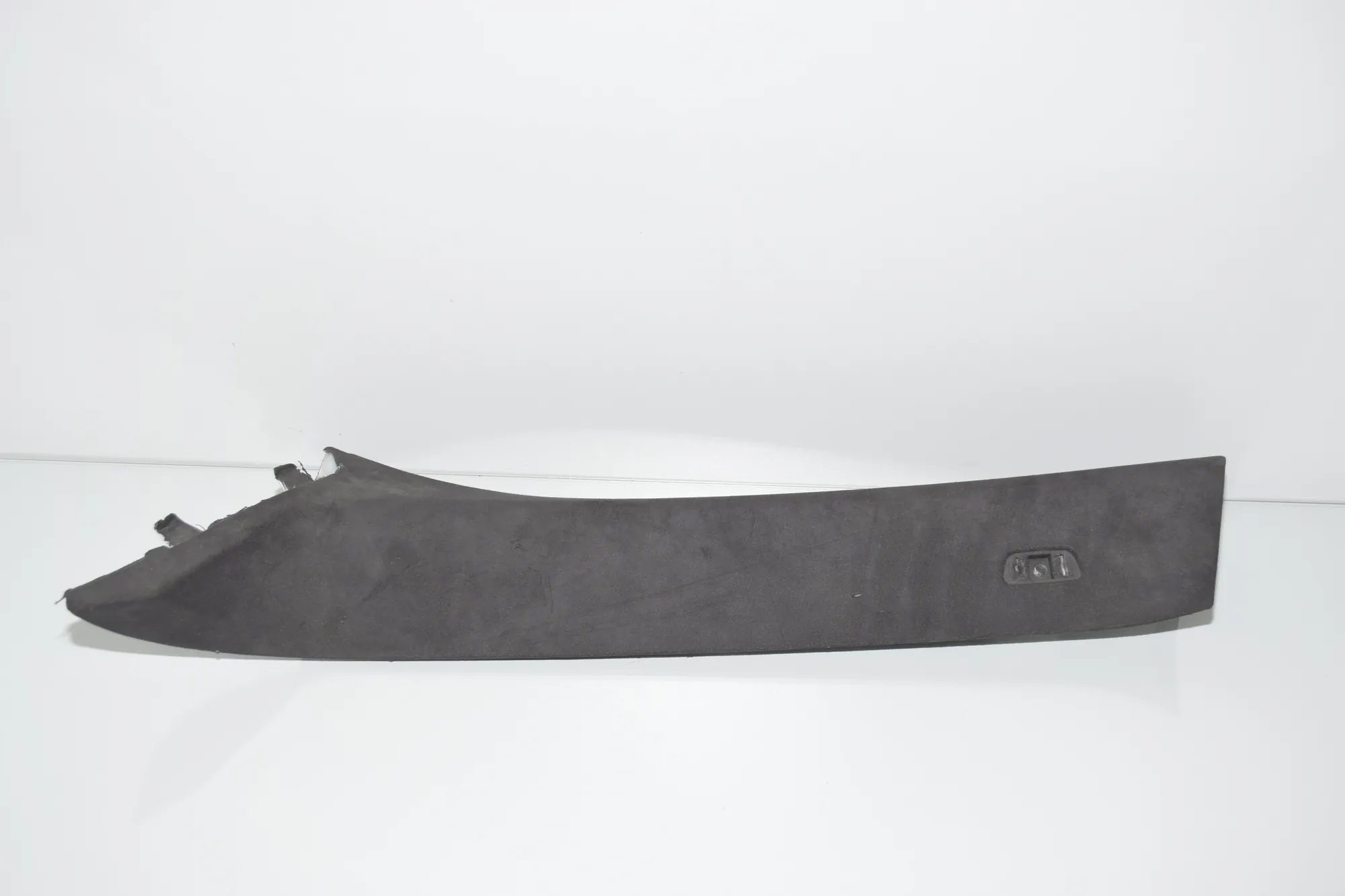 Front Left A Pillar Trim – OEM 5A0DA41 · BMW X7 (G07) BMW X7 (G07) xDrive M 50 D 2020