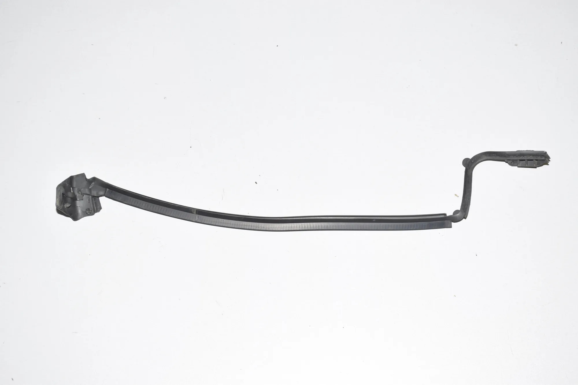 Rear Right Door Seal Rubber – OEM 7301746 · BMW i3 (I01) Hybrid 2017 – 3
