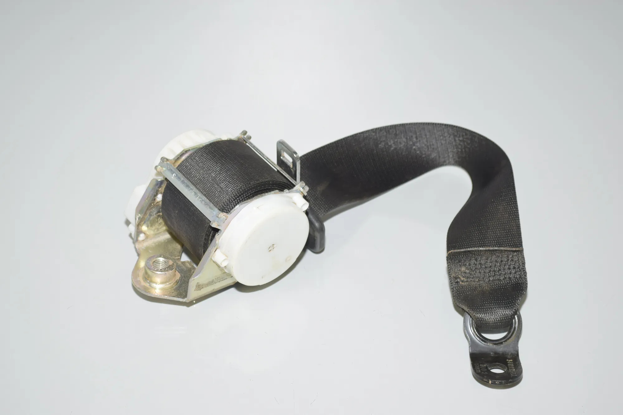 Rear Right Seatbelt – OEM 7305644 · BMW i3 (I01) Hybrid 2017