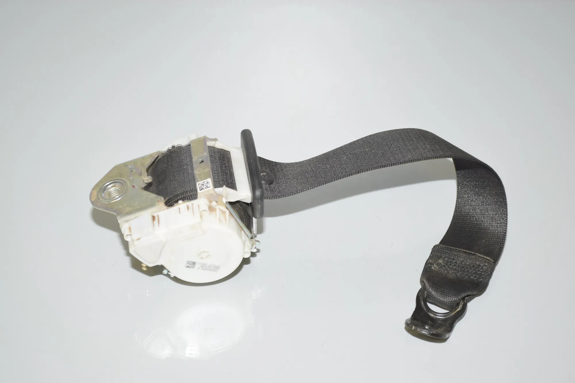 Rear Right Seatbelt – OEM 7305644 · BMW i3 (I01) Hybrid 2017 – 4