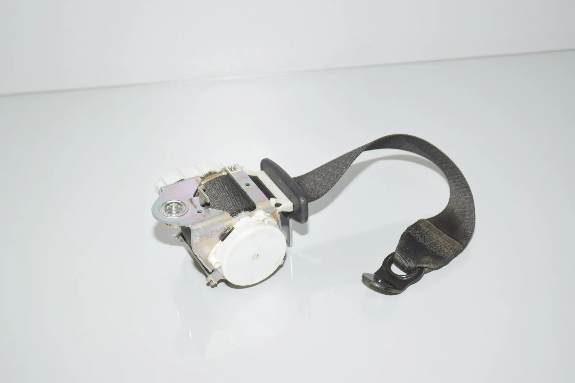 Rear Left Seatbelt – OEM 7305643 · BMW i3 (I01) Hybrid 2017