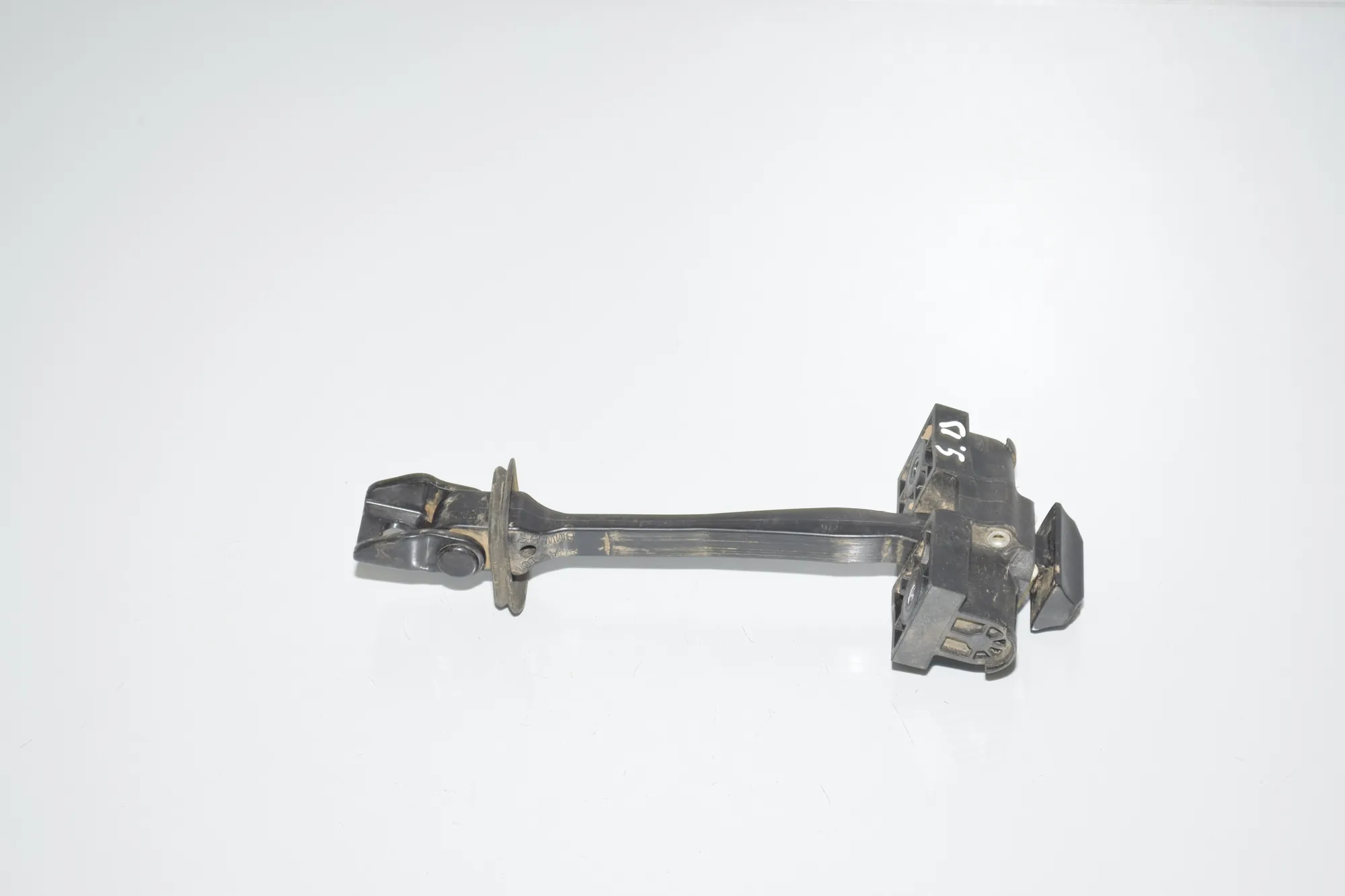 Rear Right Door Hinge – OEM 51217400140 · BMW i3 (I01) Hybrid 2017 – 3