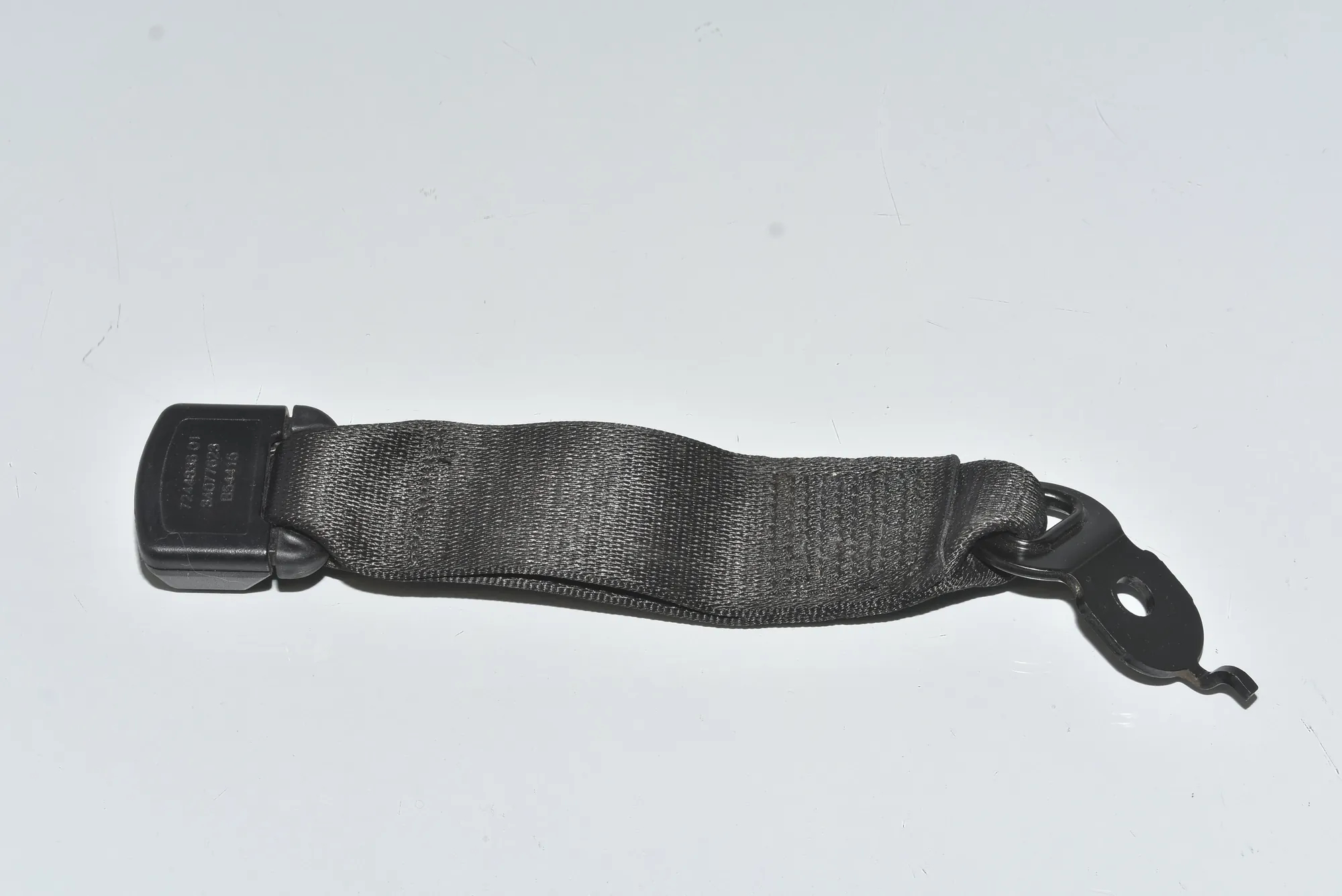 Rear Middle Seat Buckle – OEM 72117244836 · BMW 5 (F10) 535 d xDrive 2015