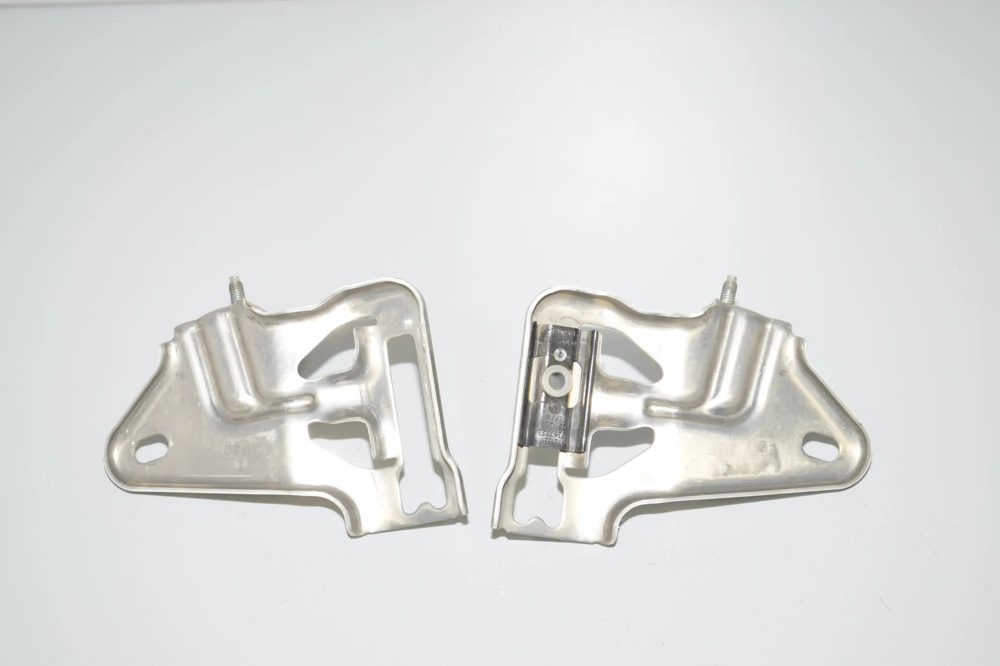 Bracket – OEM 7310743 · BMW i3 (I01) Hybrid 2017 – 4