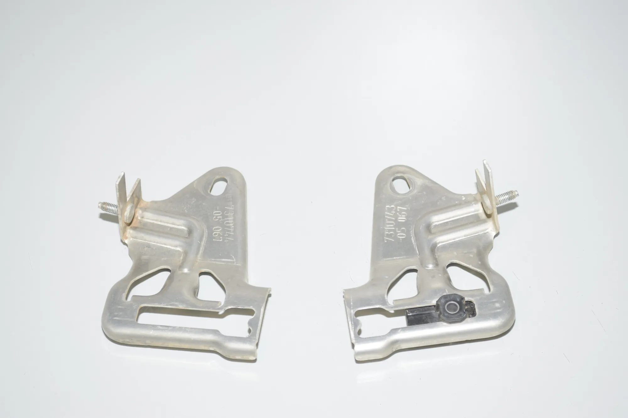 Bracket – OEM 7310743 · BMW i3 (I01) Hybrid 2017