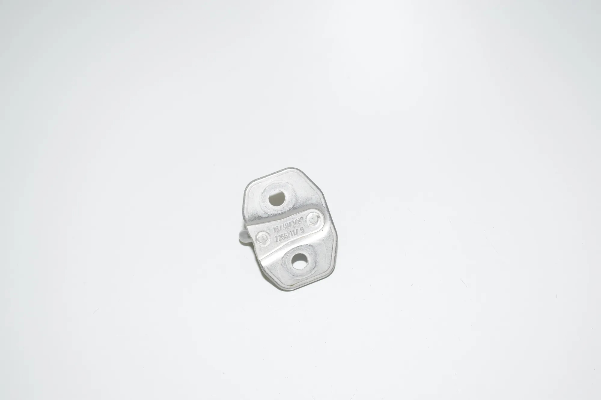 Front Door Lock Hook – OEM 7266711 · BMW i3 (I01) Hybrid 2017 – 4