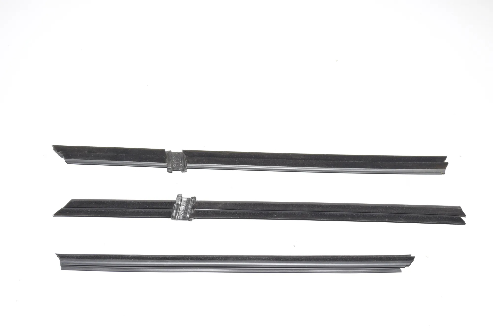 Rear Right Door Window Strip – OEM 7182278 · BMW 5 Touring (F11) 530 d xDrive 2014 – 3