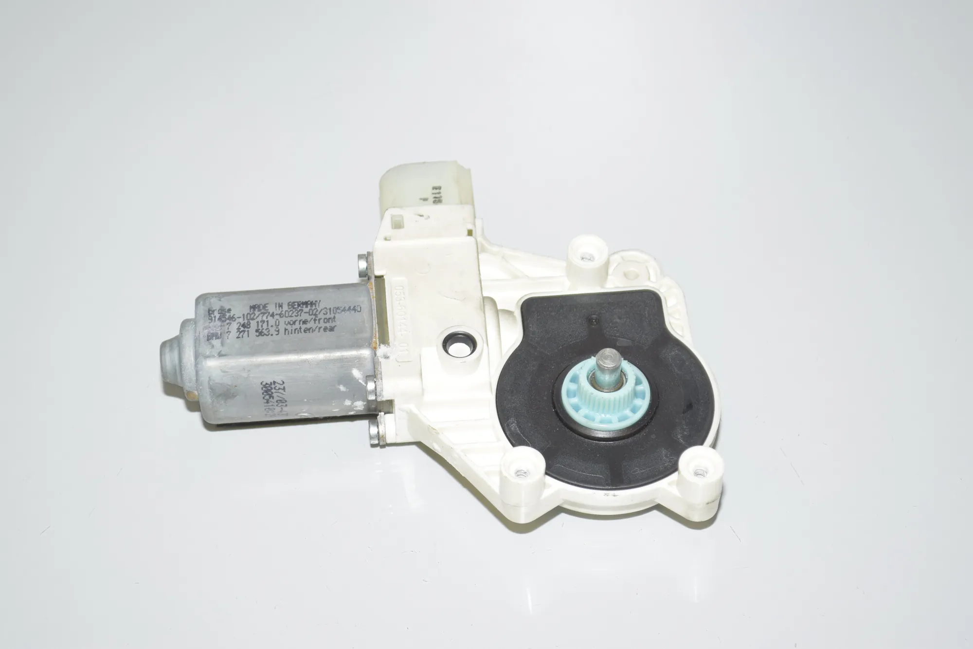 Rear Left Door Window Control Motor – OEM 7271563 · BMW 5 Touring (F11) 530 d xDrive 2014
