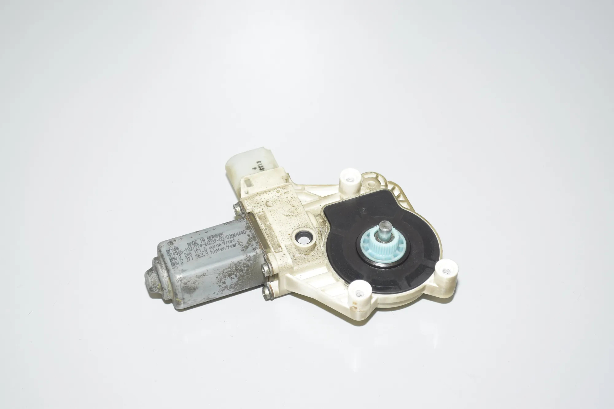 Front Left Door Window Regulator Motor – OEM 7248171 · BMW 5 Touring (F11) 530 d xDrive 2014 – 2