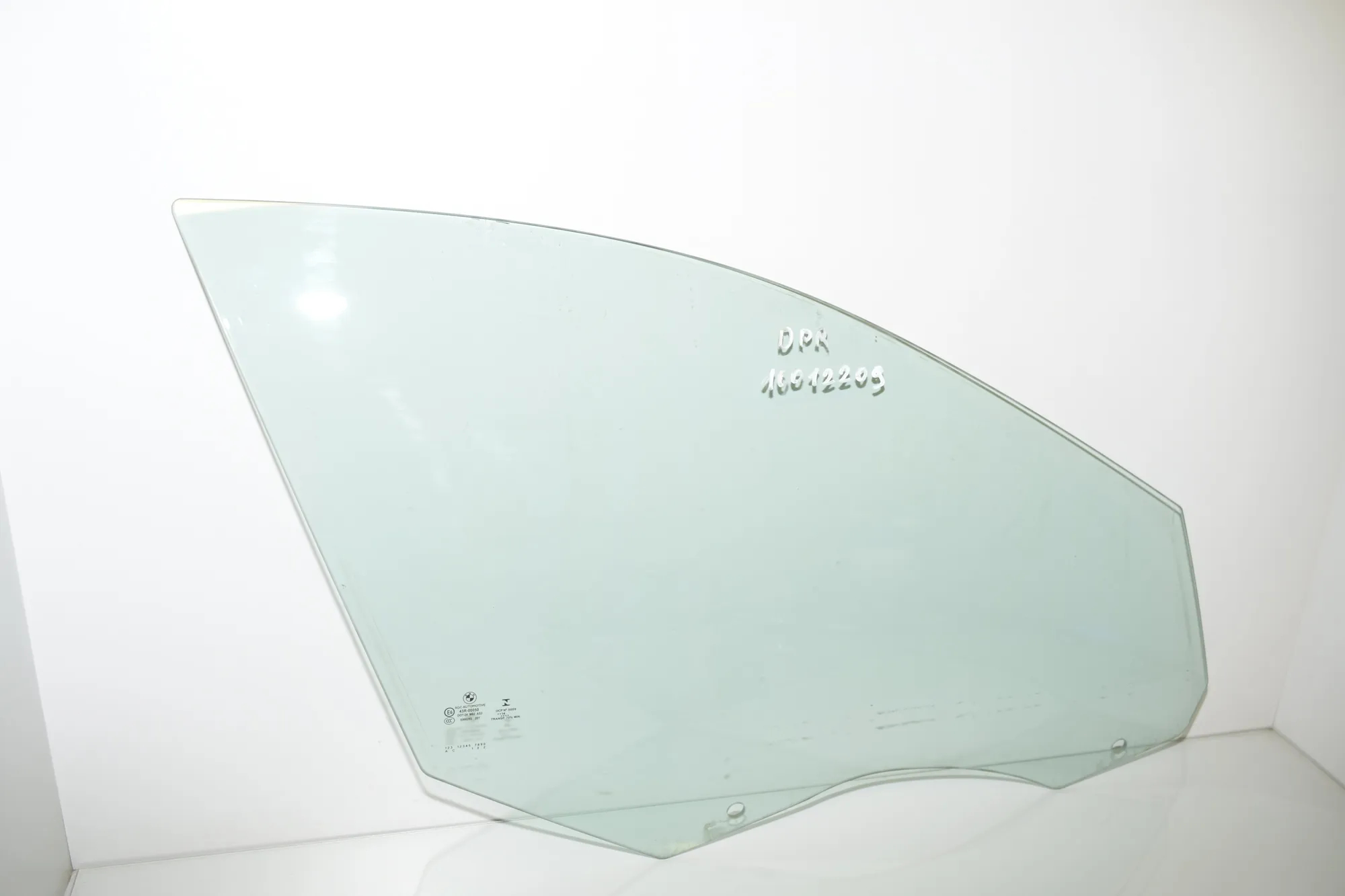 Front Right Door Window – OEM 51337182110 · BMW 5 Touring (F11) 530 d xDrive 2014