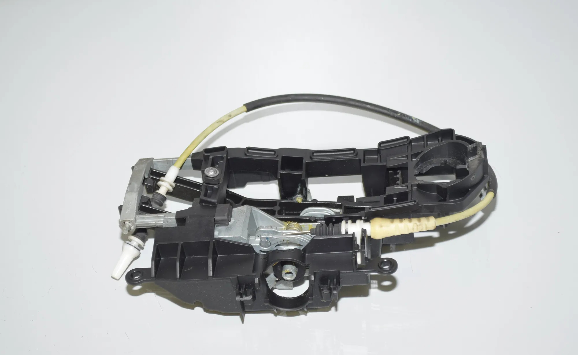 Rear Left Door Interior Handle Frame – OEM 51217187227 · BMW 5 Touring (F11) 530 d xDrive 2014 – 3