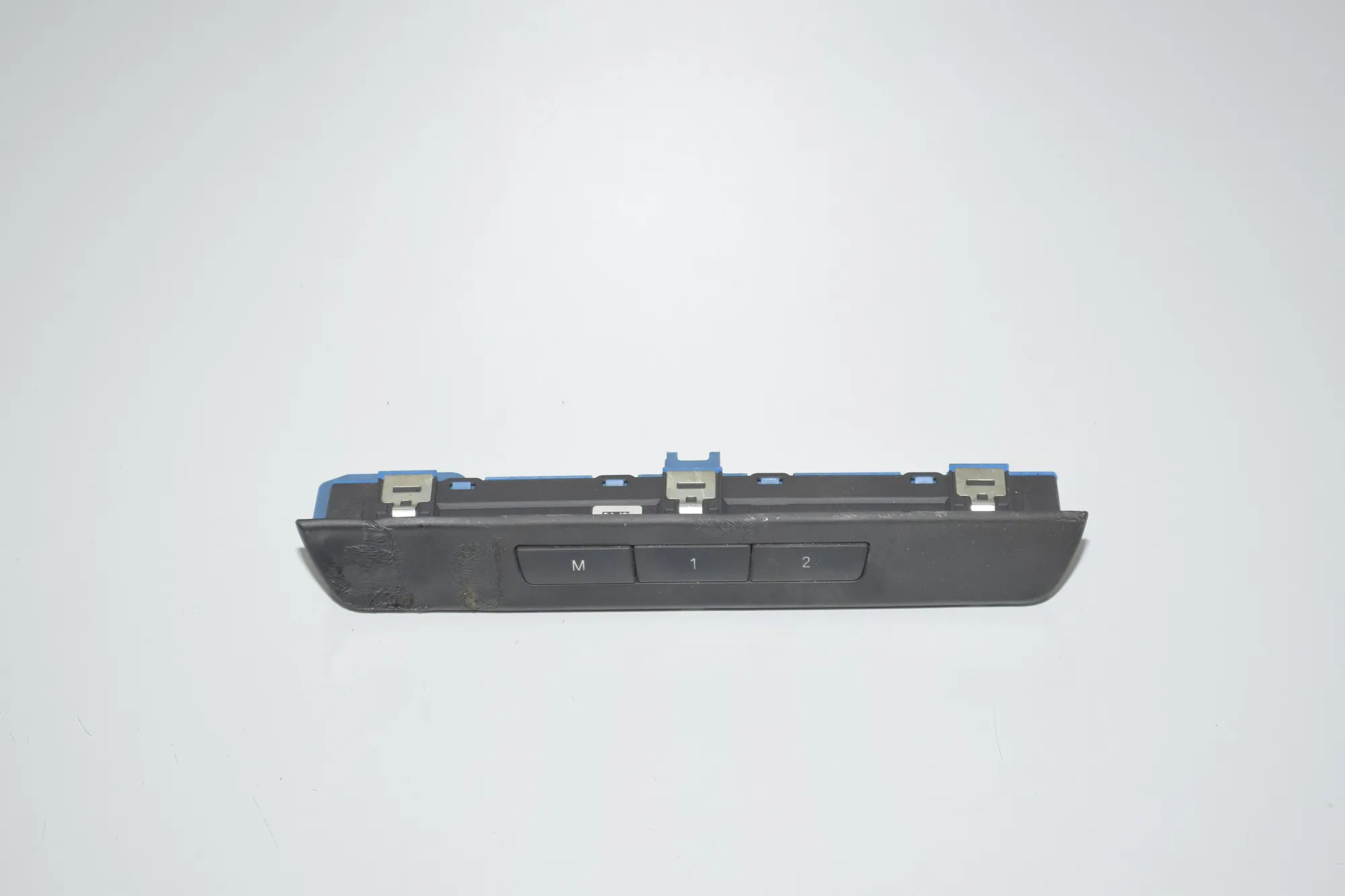 Left Seat Control Switches – OEM 9215808 · BMW 5 Touring (F11) 530 d xDrive 2014 – 2