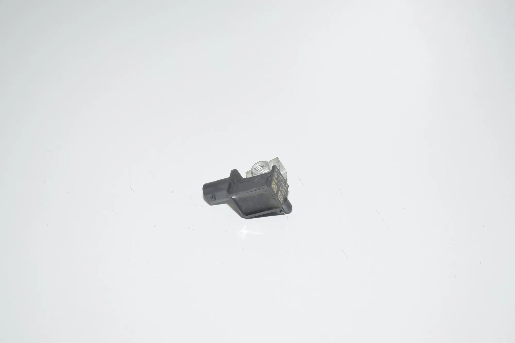 Front Left Impact Sensor – OEM 9224177 · BMW 5 Touring (F11) 530 d xDrive 2014 – 4