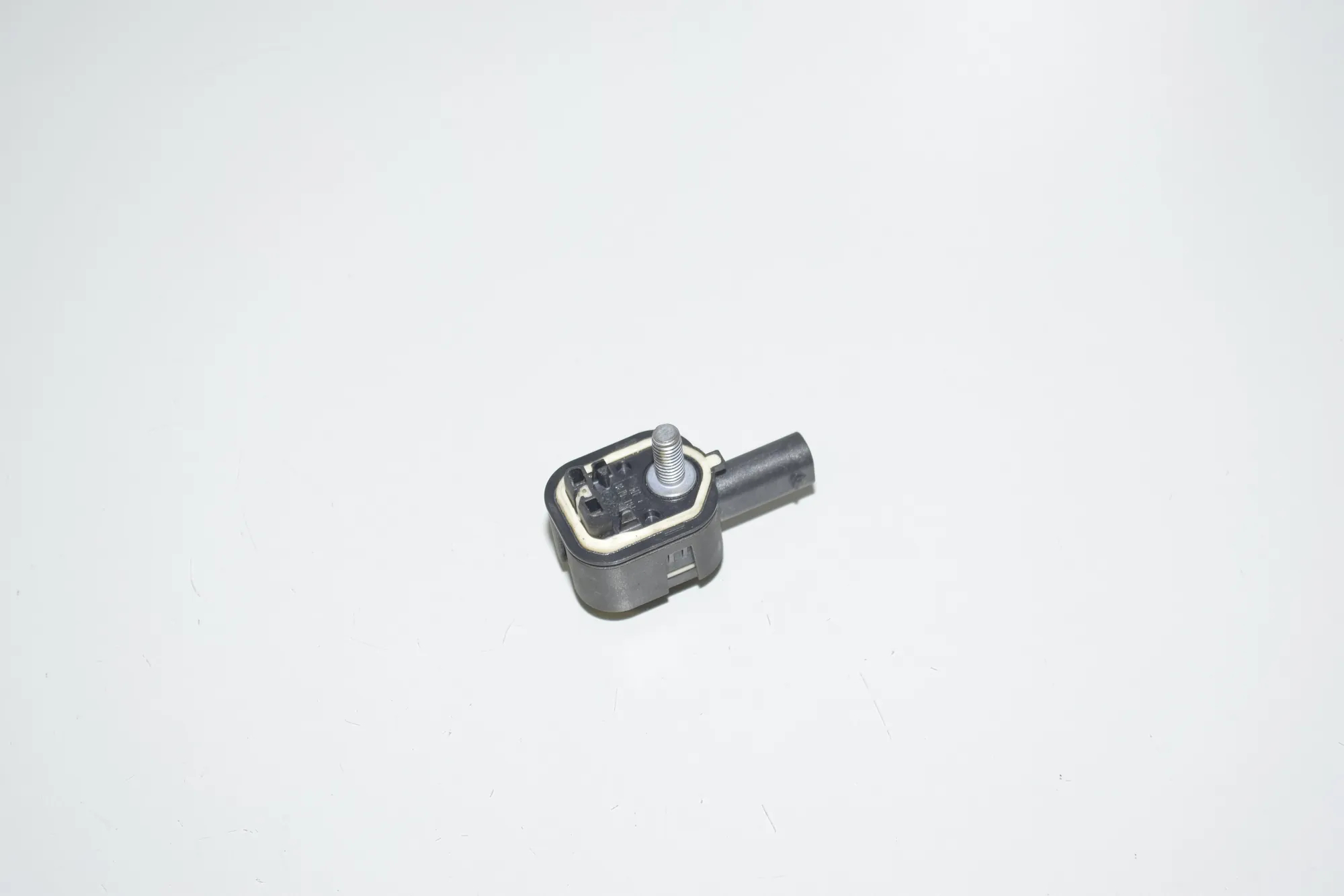 Right Side Impact Sensor – OEM 9224178 · BMW 5 Touring (F11) 530 d xDrive 2014 – 2