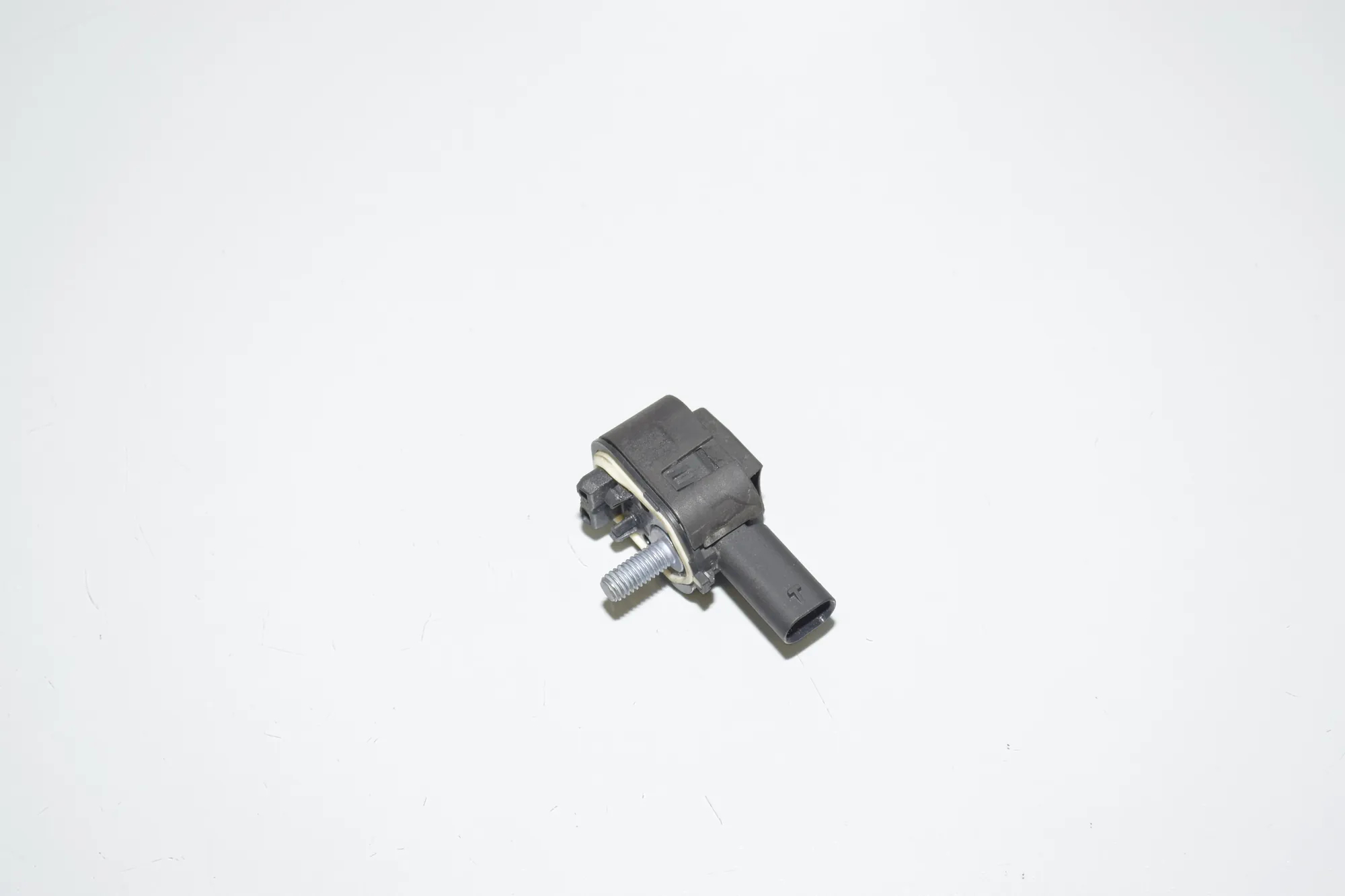 Left Side Impact Sensor – OEM 9224178 · BMW 5 Touring (F11) 530 d xDrive 2014 – 2