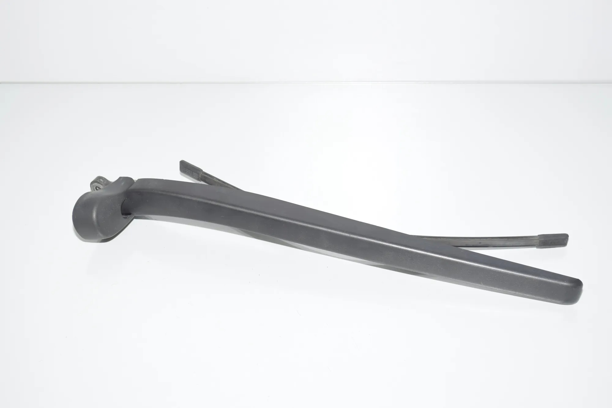 Rear Window Wiper – OEM 7066175 · BMW 5 Touring (F11) 530 d xDrive 2014 – 2