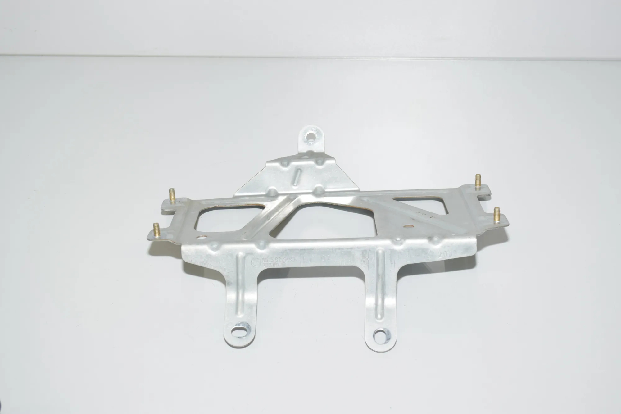 Bracket – OEM 9215493 · BMW 5 Touring (F11) 530 d xDrive 2014 – 4
