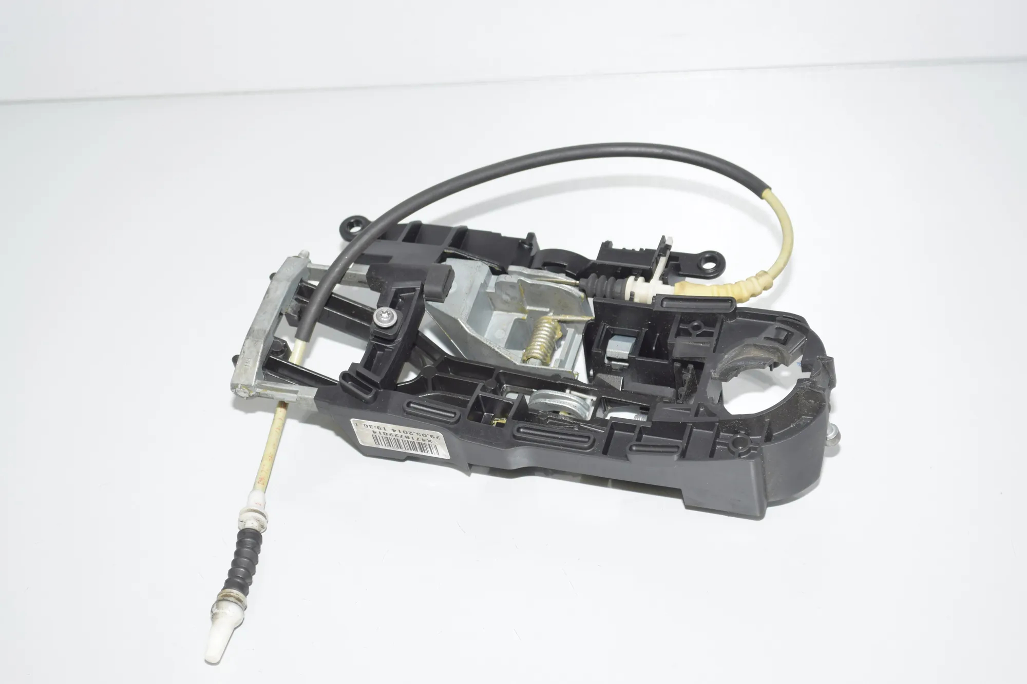 Front Right Door Interior Handle Frame – OEM 7187228 · BMW 5 Touring (F11) 530 d xDrive 2014 – 3