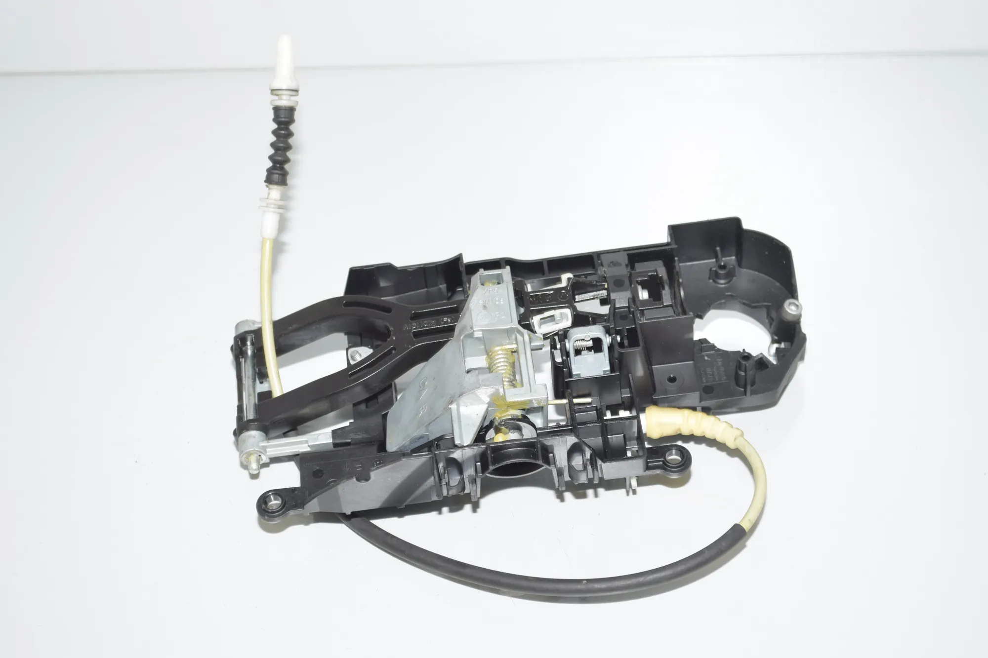 Front Right Door Interior Handle Frame – OEM 7187228 · BMW 5 Touring (F11) 530 d xDrive 2014