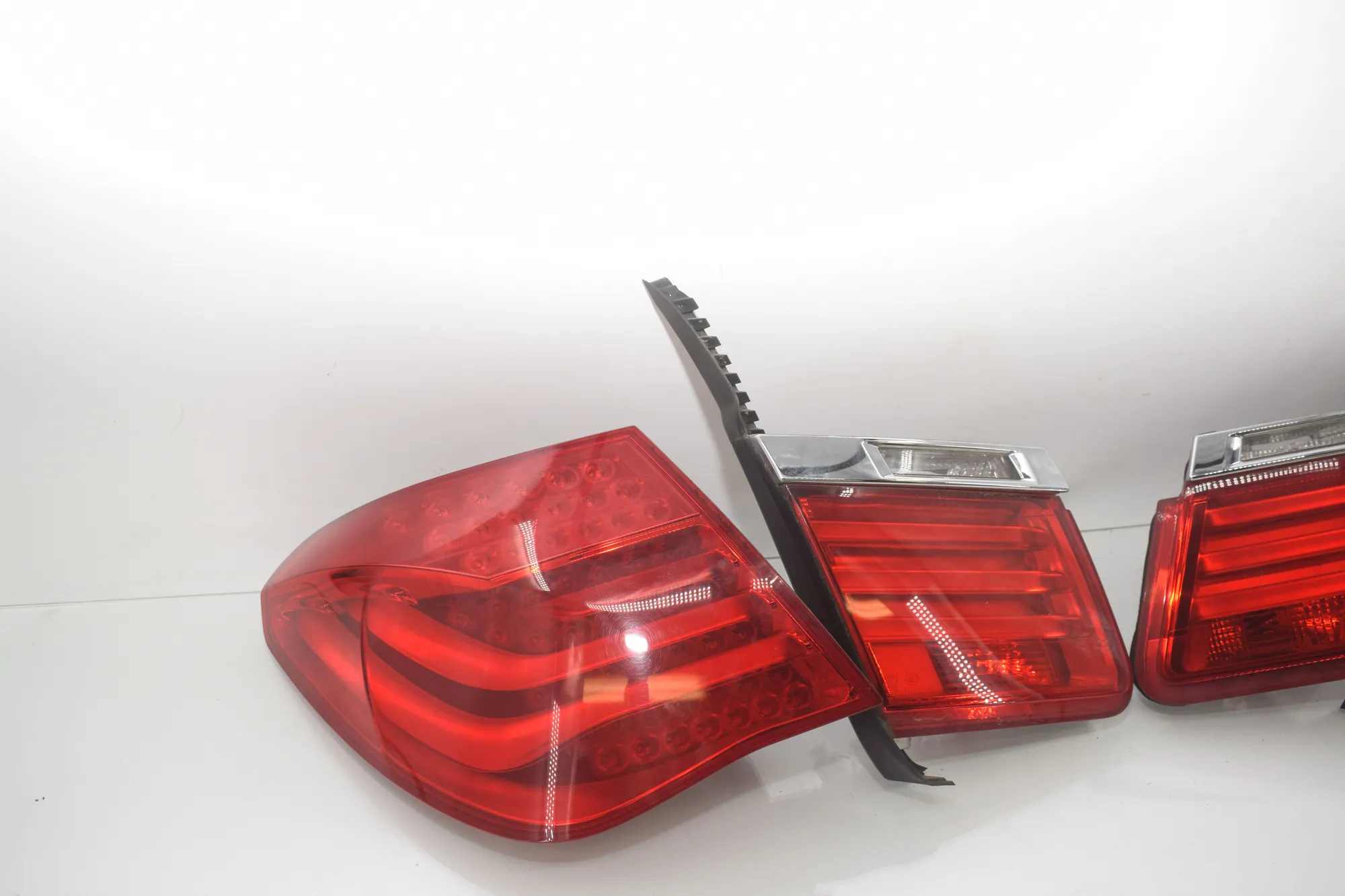 Rear Tail Light Set – OEM 7182198 · BMW 7 (F01, F02) 750 i 2010 – 7