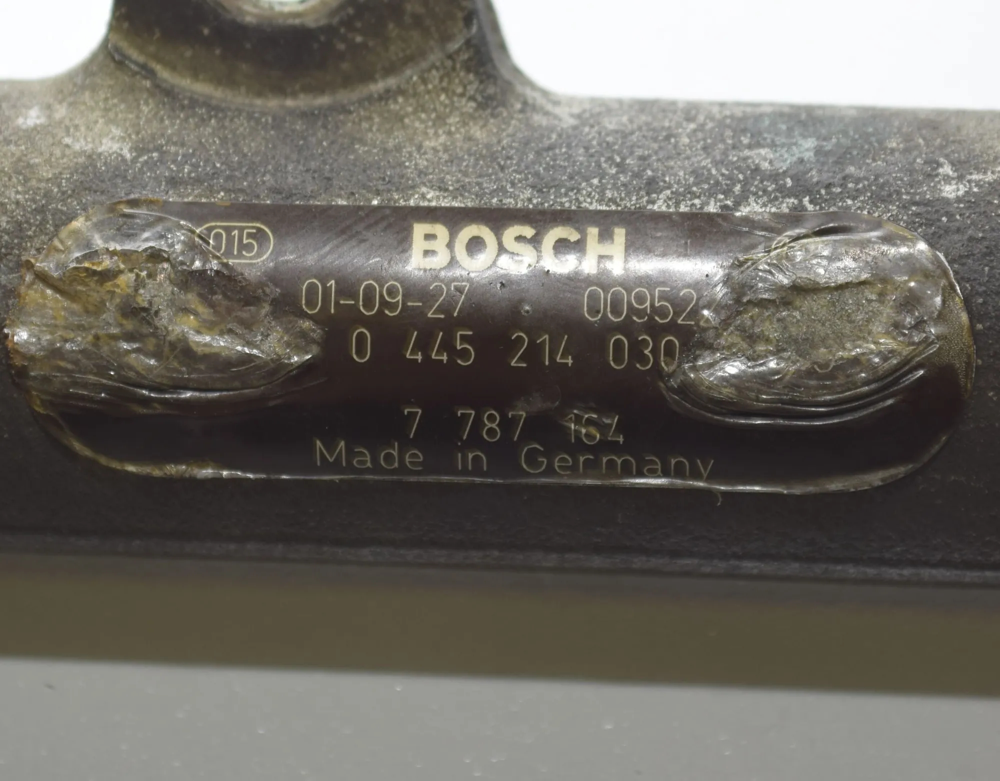 Fuel Rail – OEM 7787164 · BMW 3 (E46) BMW 3 (E46) 320 d 2003 – 5