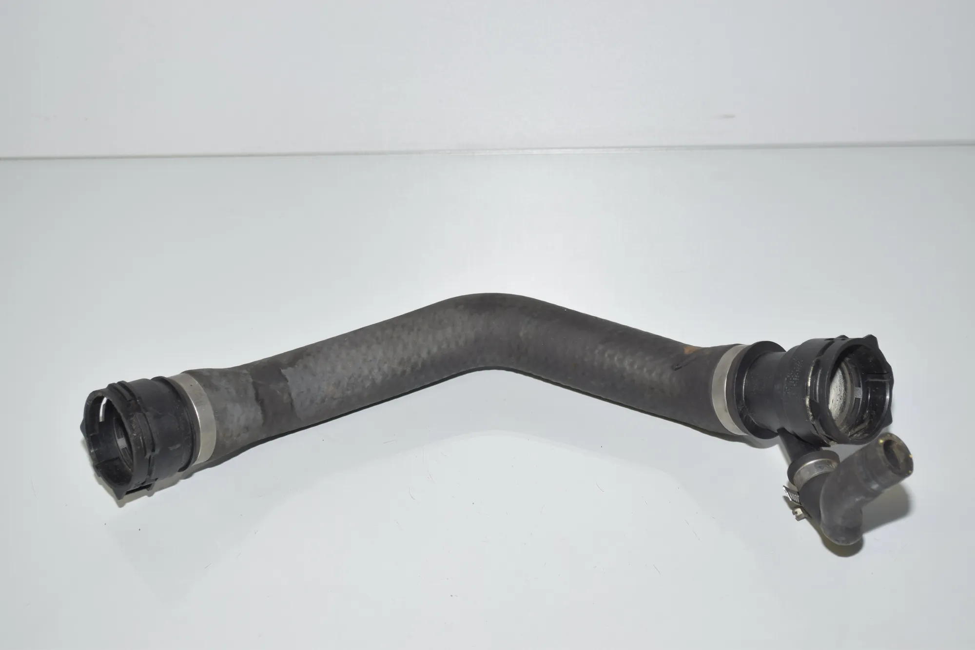 Coolant Hose Pipe – OEM 2247308 · BMW 3 (E46) BMW 3 (E46) 320 d 2004 – 4