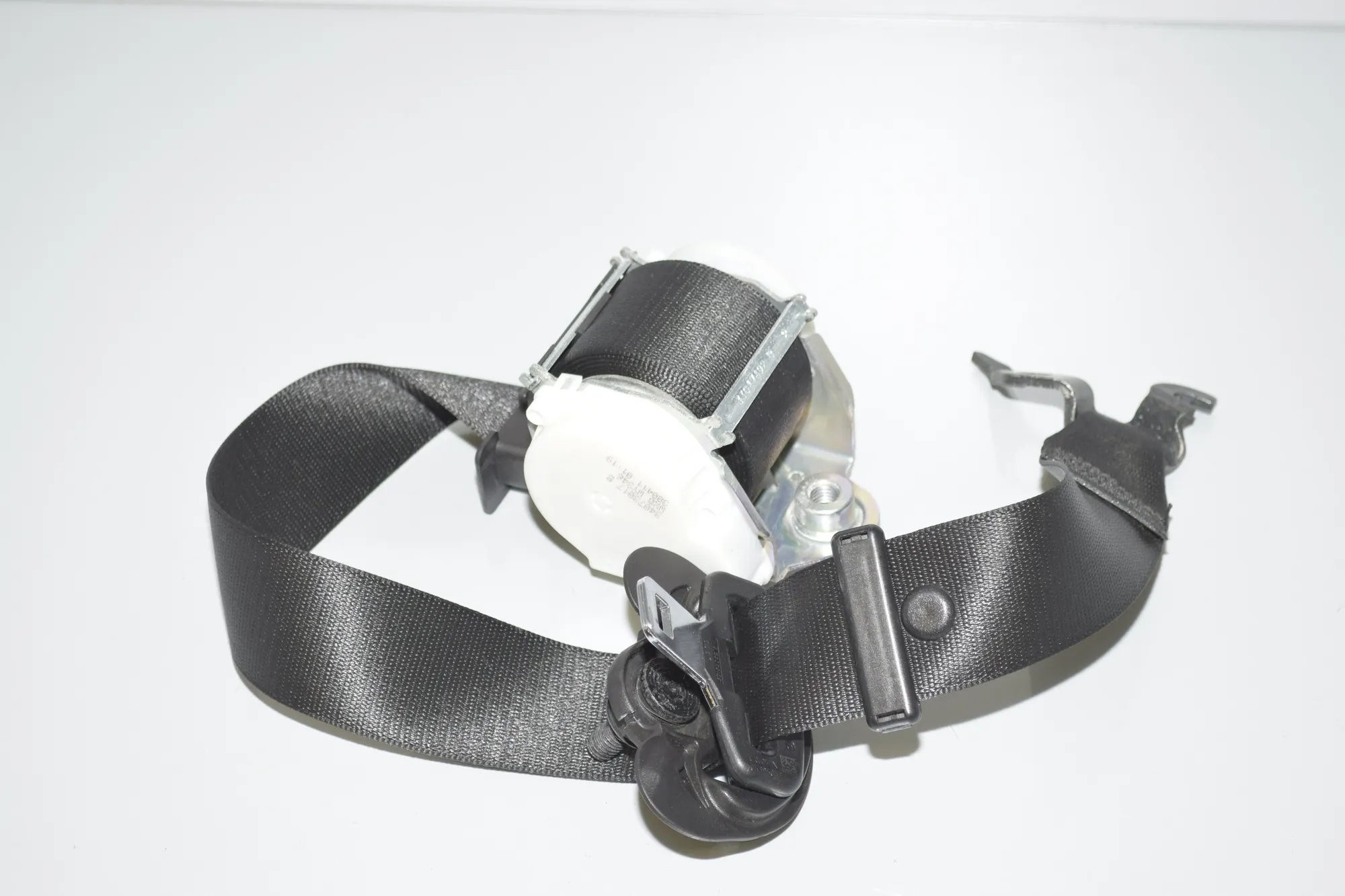 Front Right Seatbelt – OEM 7234768 · BMW 3 (E90) 325 d 2011