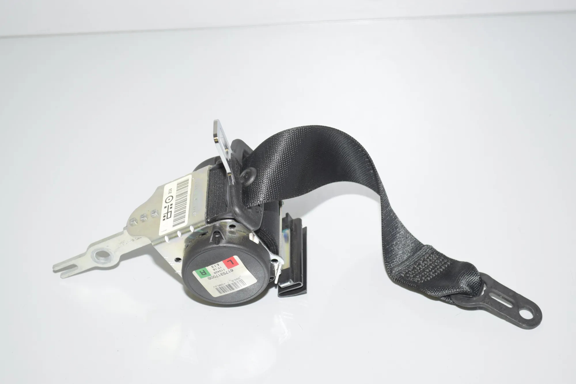 Rear Left Seatbelt – OEM 7245883 · BMW 3 (E90) 325 d 2011 – 4