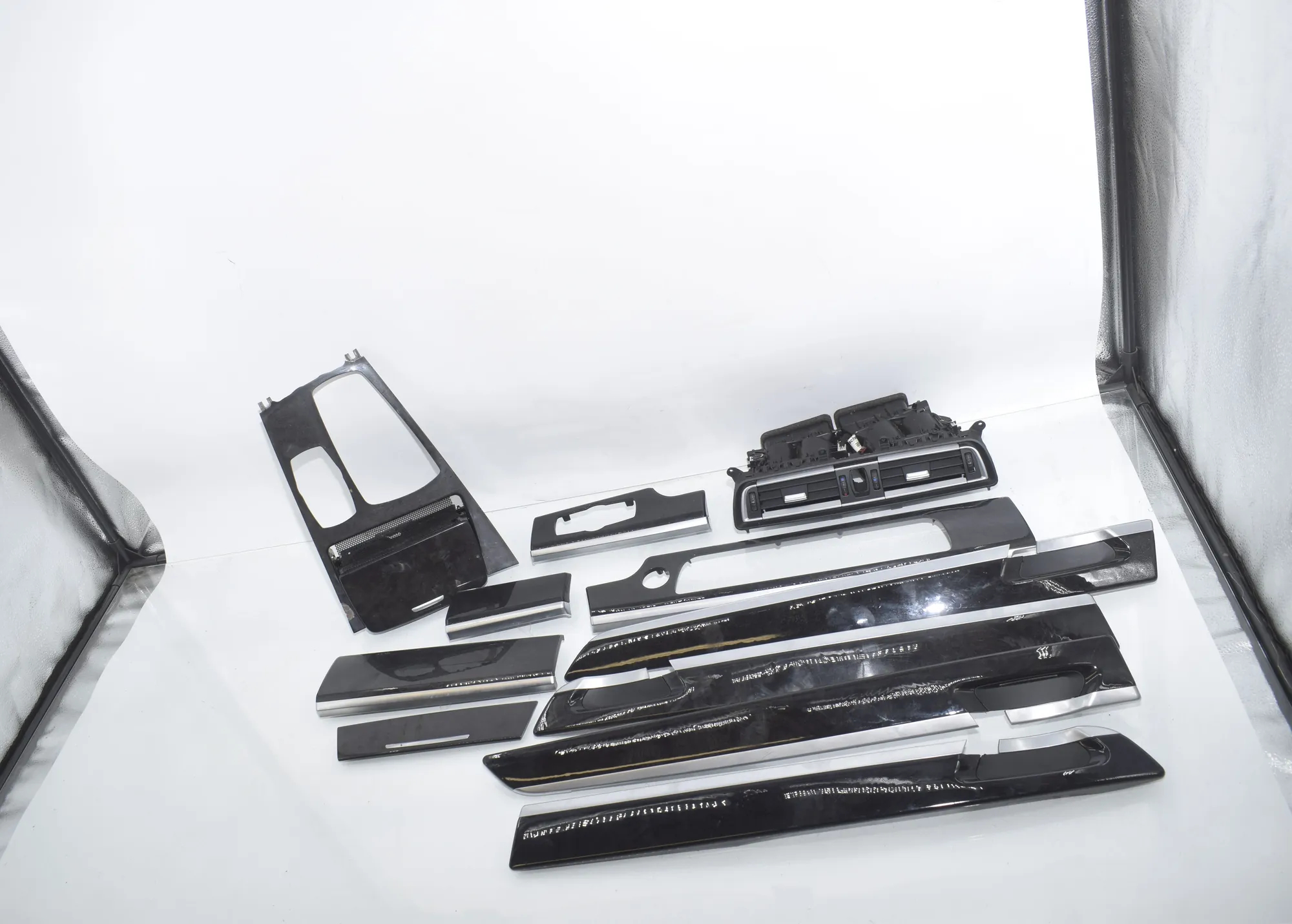 Interior Trim Strips Kit – OEM 9113863 · BMW 7 (F01, F02) 750 i 2010 – 3