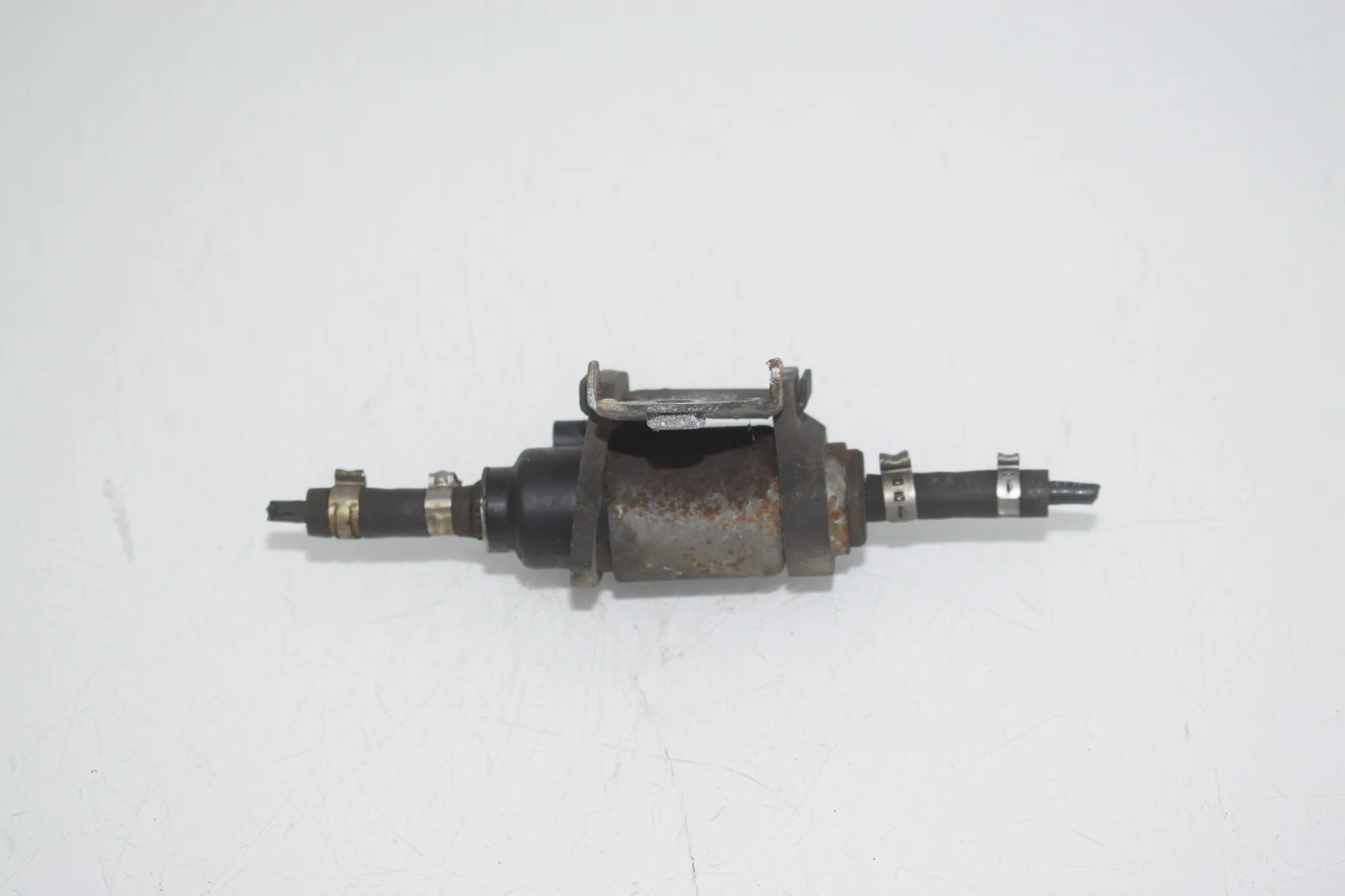 Webasto Heater Pump – OEM 9171509 · BMW 7 (F01, F02) 750 i 2010