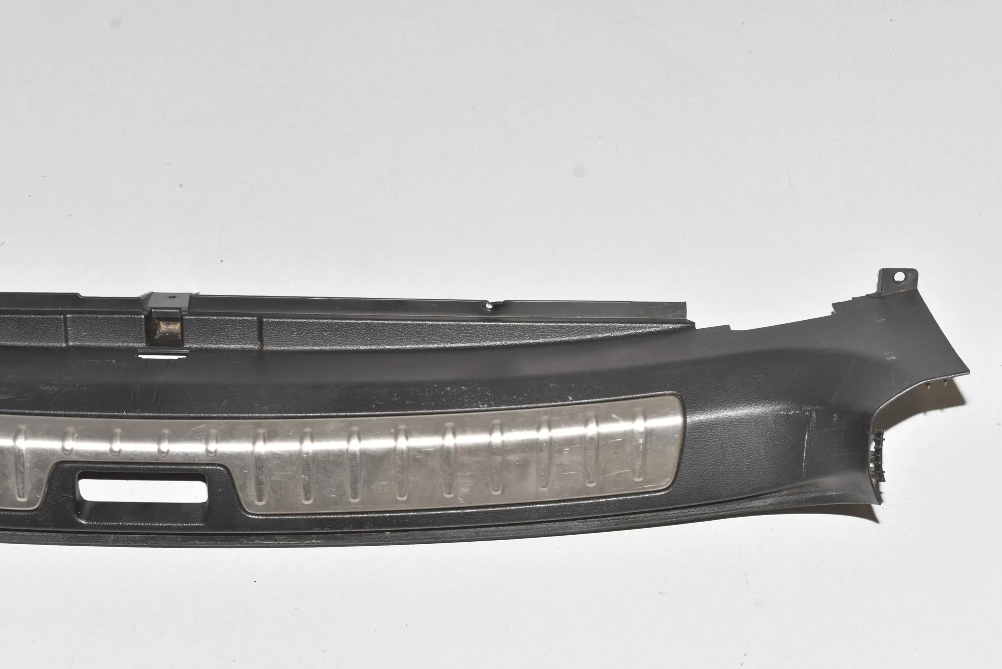 Trunk Boot Lock Trim – OEM 9168536 · BMW X6 (E71, E72) xDrive 40 d 2010 – 2