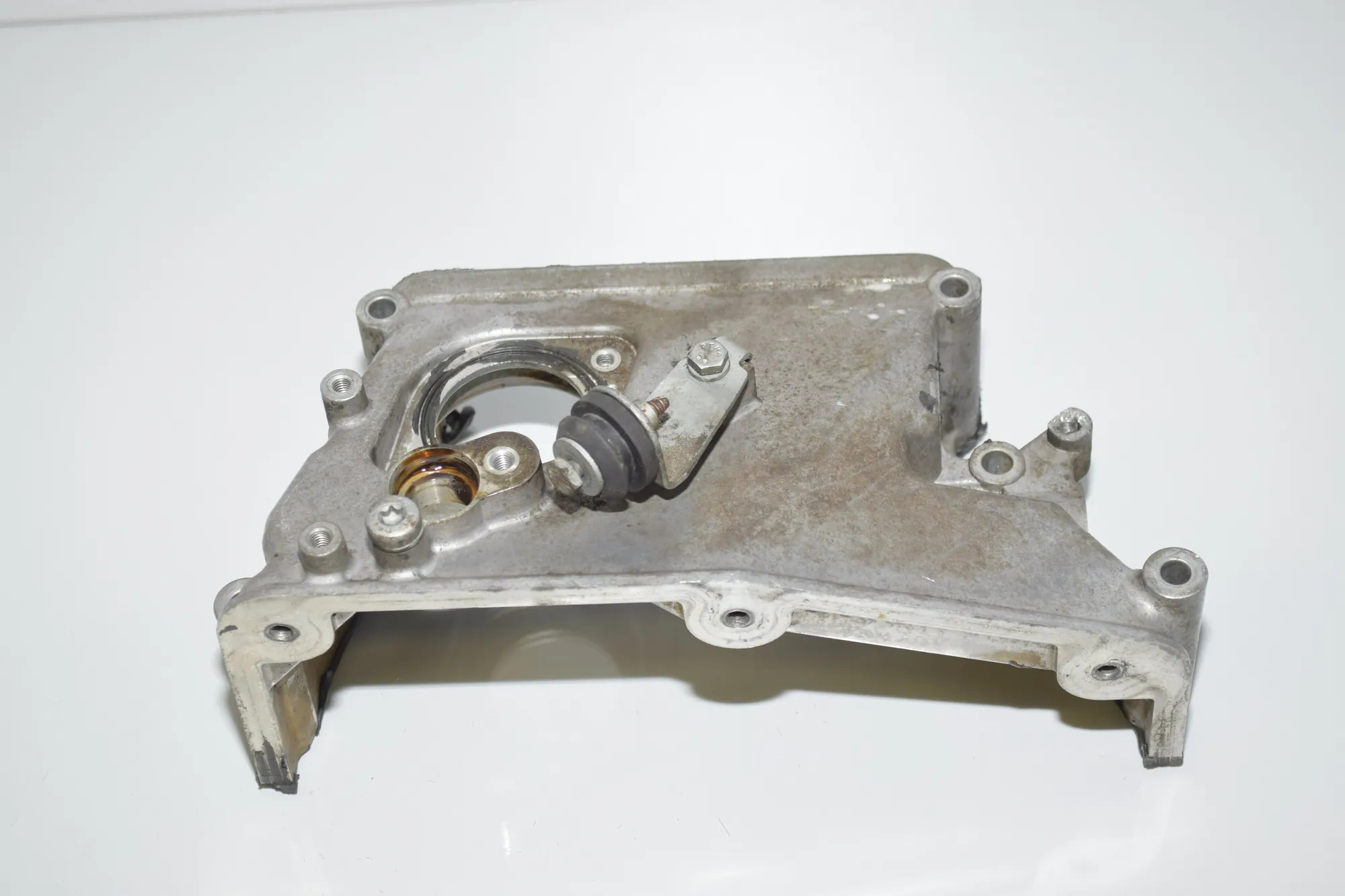 Other Engine Compartment Parts – OEM 1745507 · BMW X5 (E53) BMW X5 (E53) 4.4 i 2000 – 2