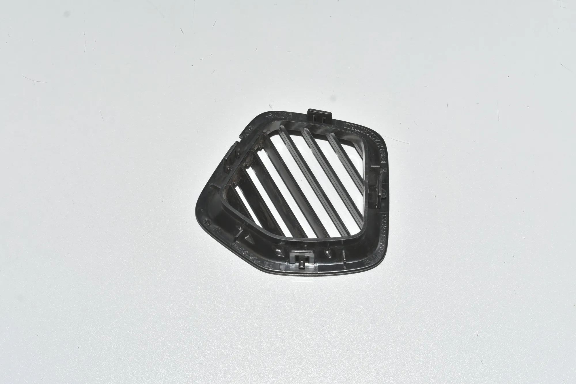 Other Interior Parts – OEM 51169284989 · BMW i3 (I01) BMW i3 (I01) Hybrid 2016 – 3
