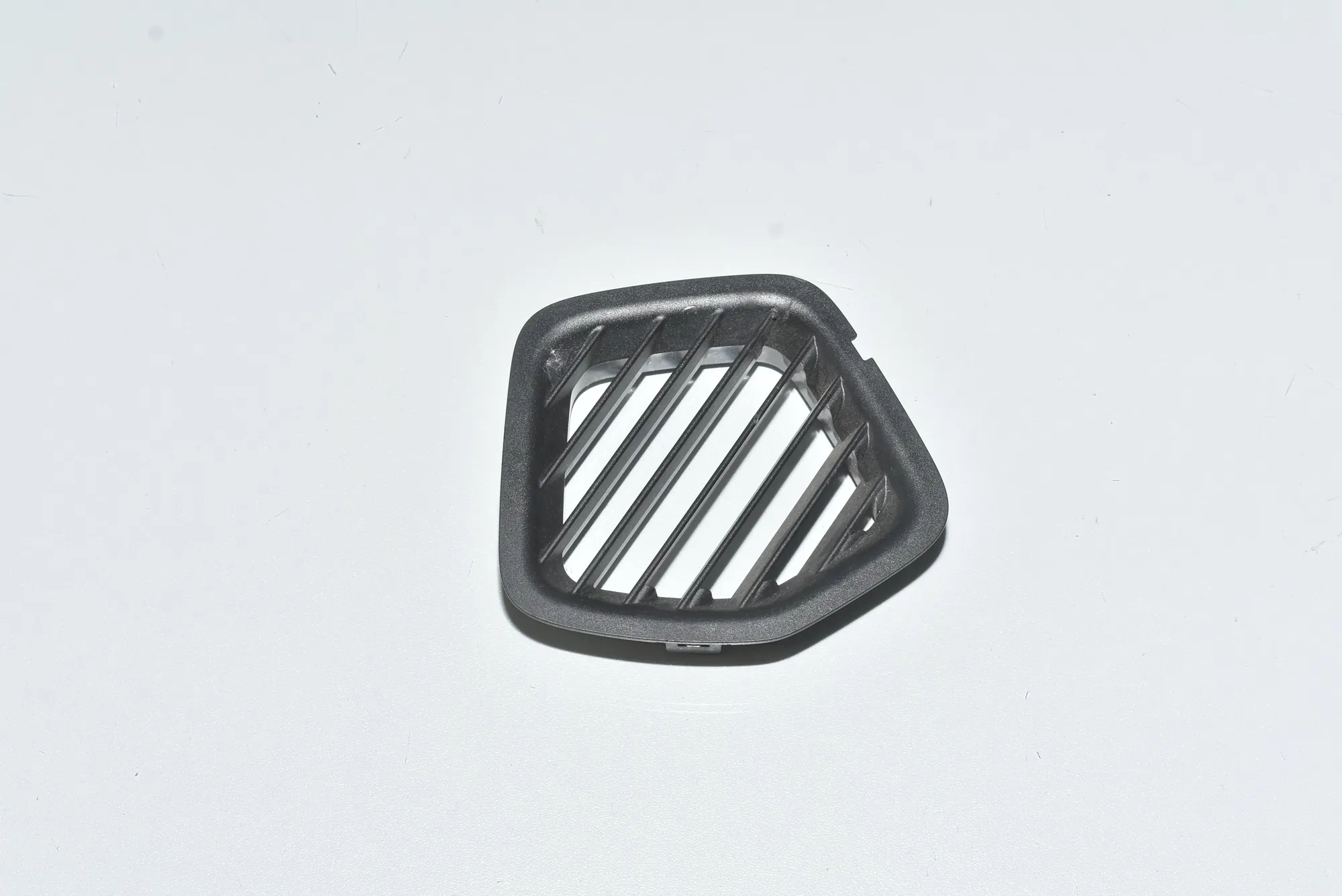 Other Interior Parts – OEM 51169284989 · BMW i3 (I01) BMW i3 (I01) Hybrid 2016