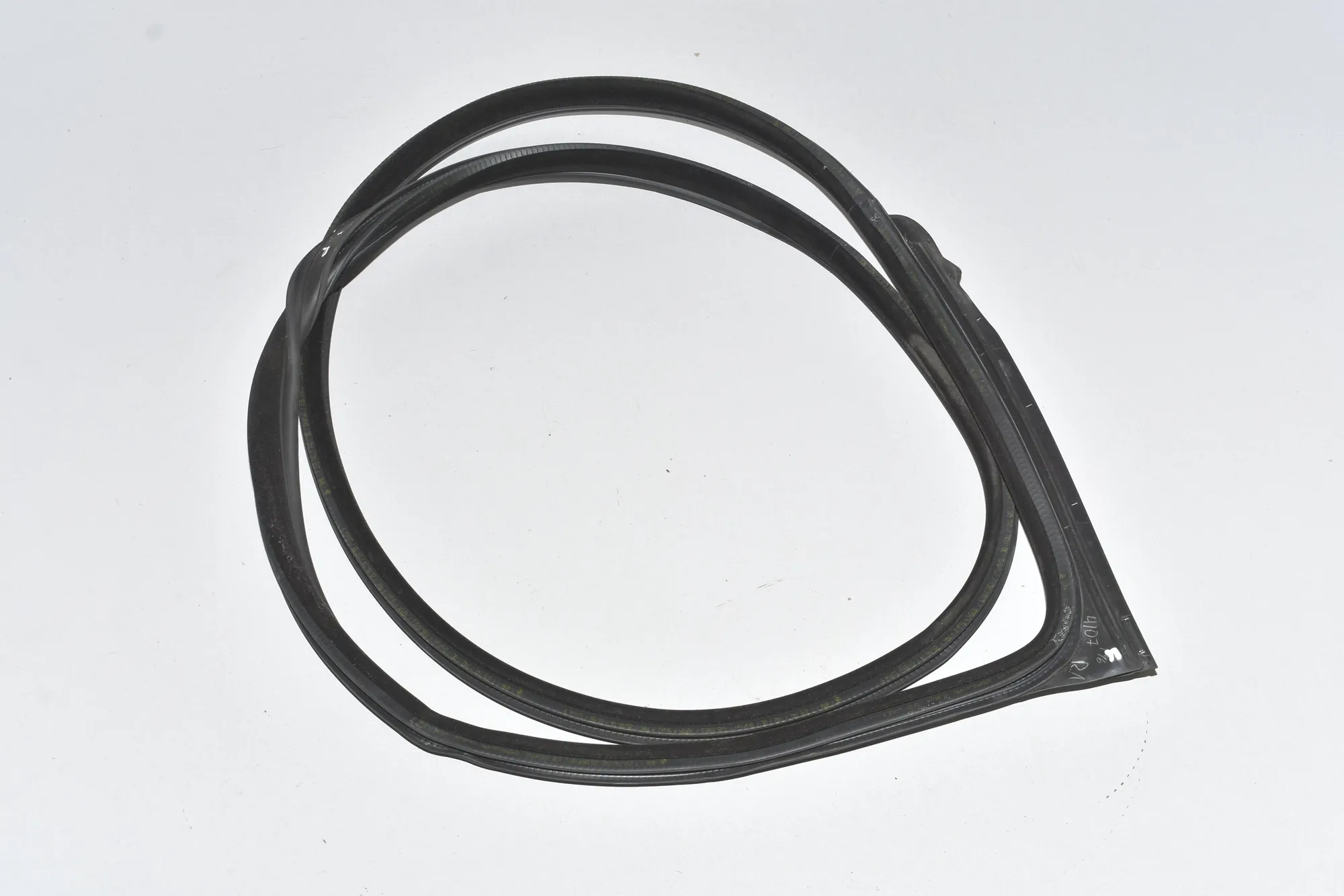 Front Right Door Seal Rubber – OEM 7279742 · BMW 4 Coupe (F32, F82) 435 d xDrive 2014 – 2