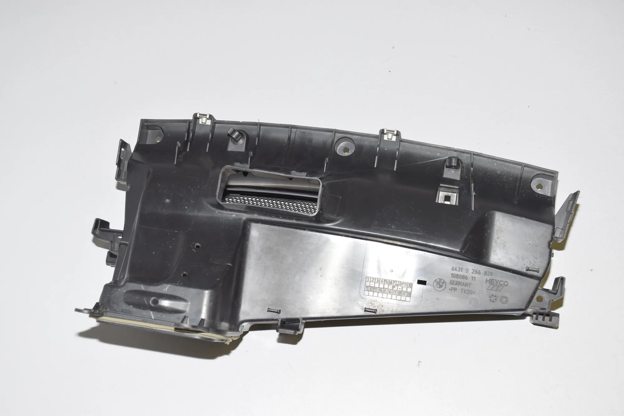 Other Body Parts – OEM 64319266839 · BMW i3 (I01) BMW i3 (I01) Electric 2014 – 3