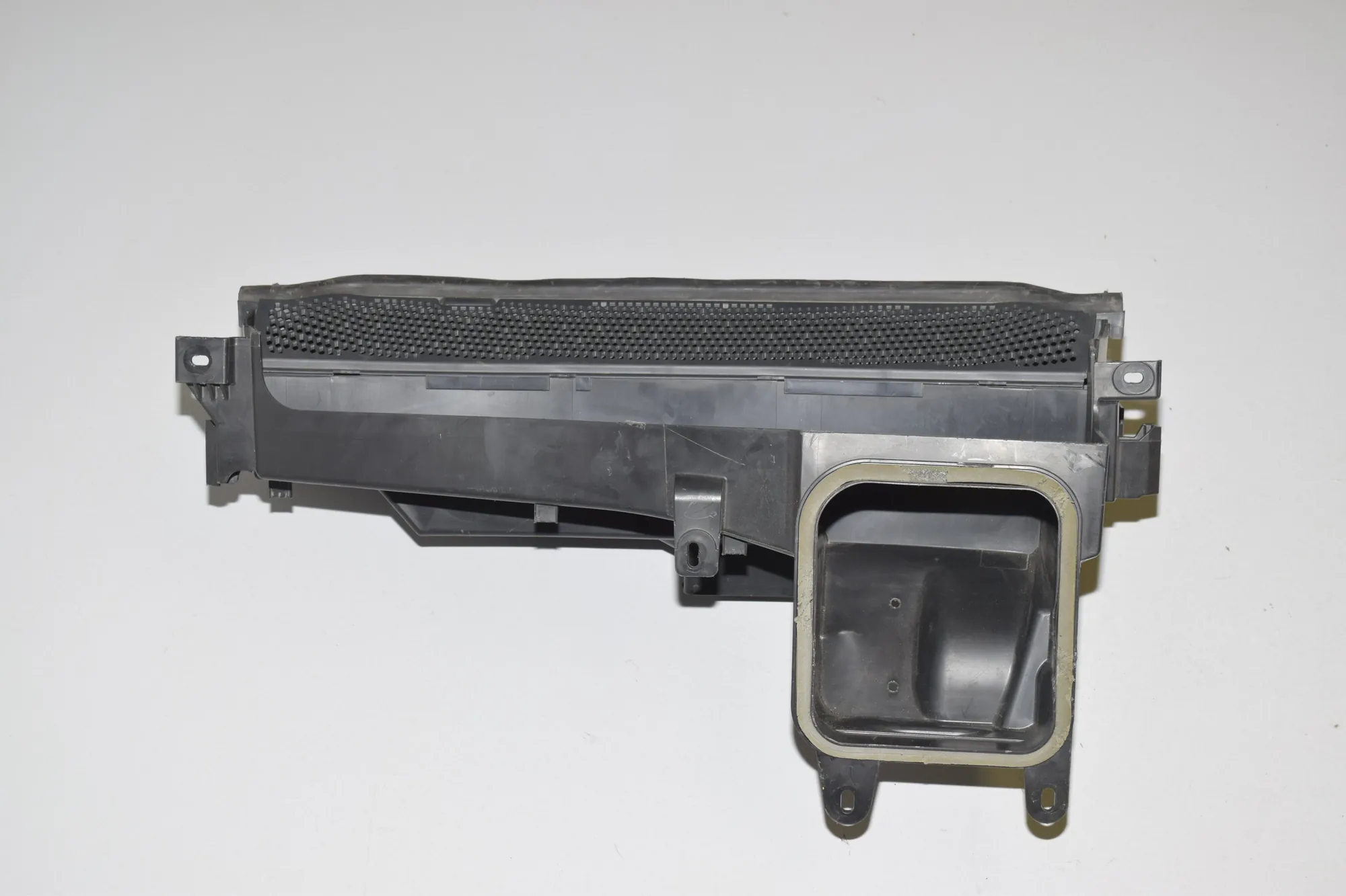 Other Body Parts – OEM 64319266839 · BMW i3 (I01) BMW i3 (I01) Electric 2014 – 2