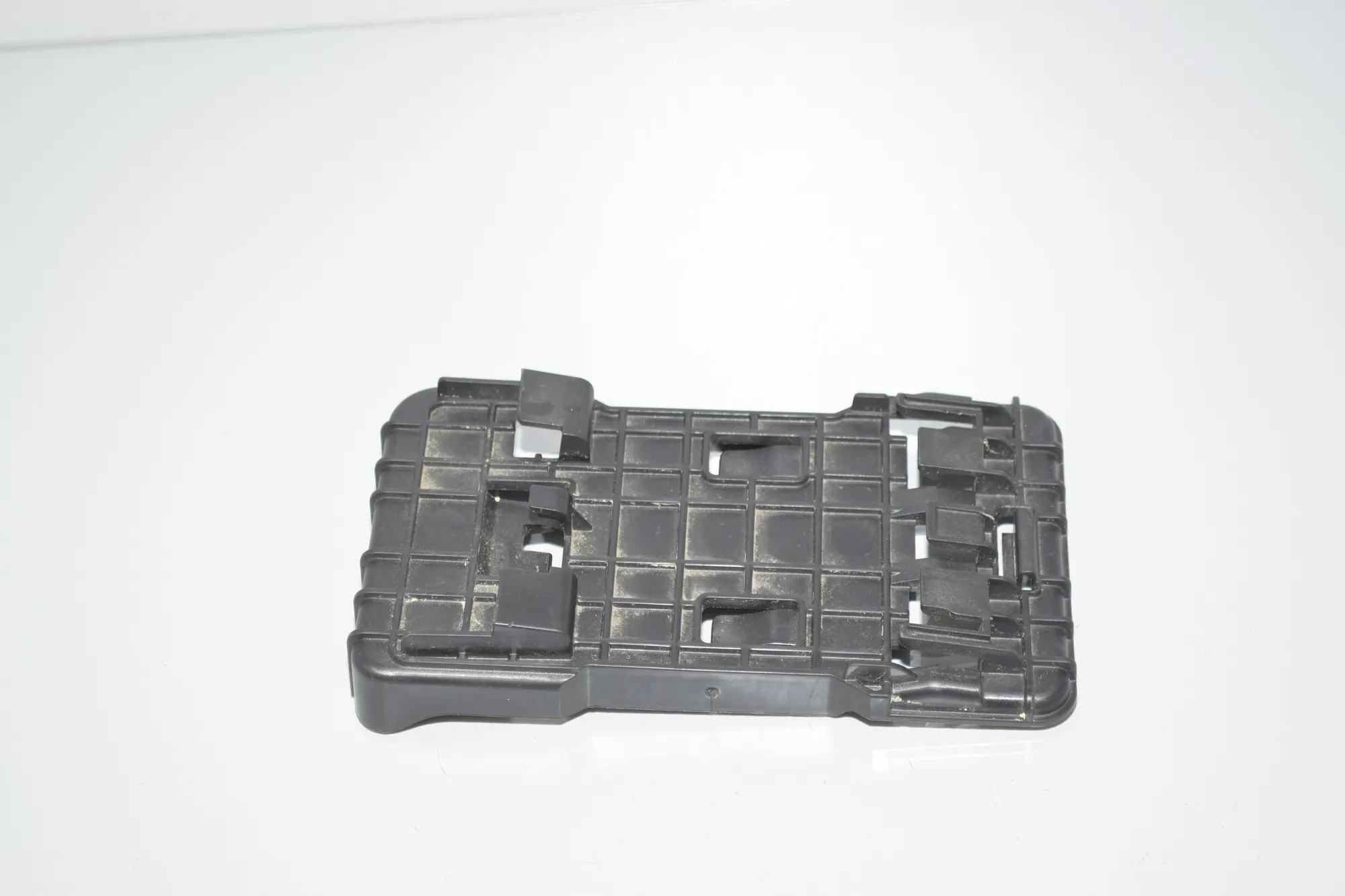 Bracket – OEM 61139380999 · BMW i3 (I01) BMW i3 (I01) Electric 2015 – 4