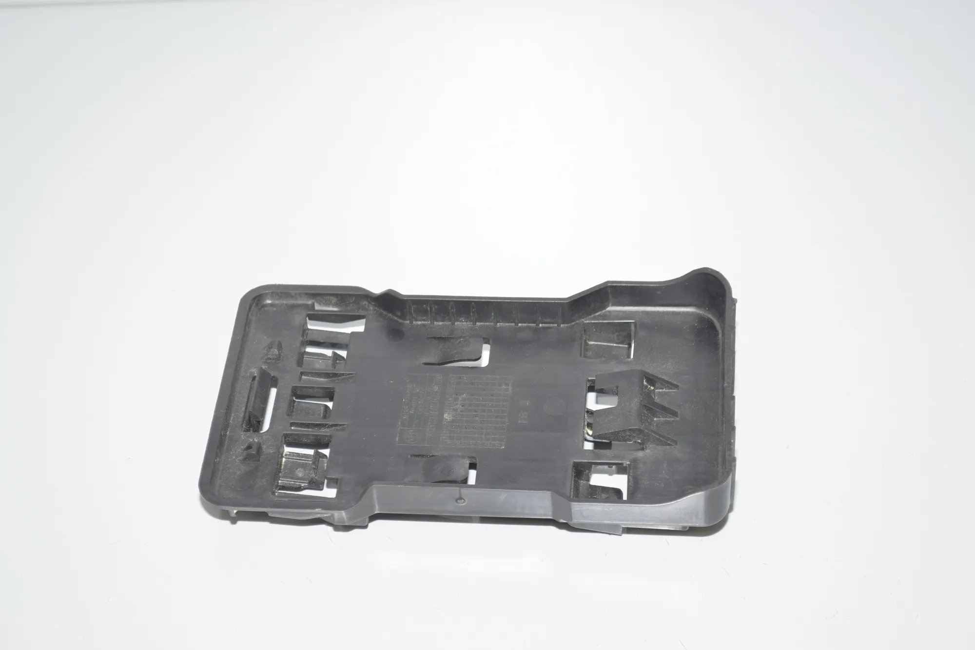 Bracket – OEM 61139380999 · BMW i3 (I01) BMW i3 (I01) Electric 2015 – 2
