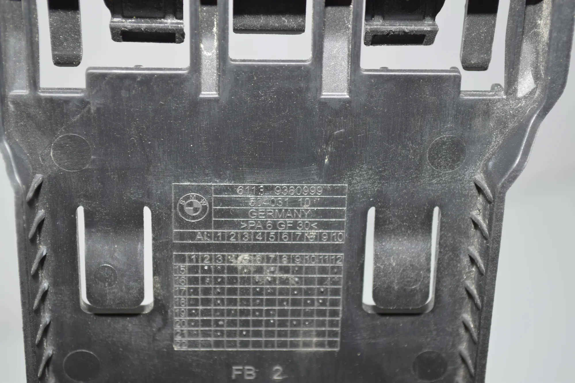 Bracket – OEM 61139380999 · BMW i3 (I01) BMW i3 (I01) Electric 2015 – 5