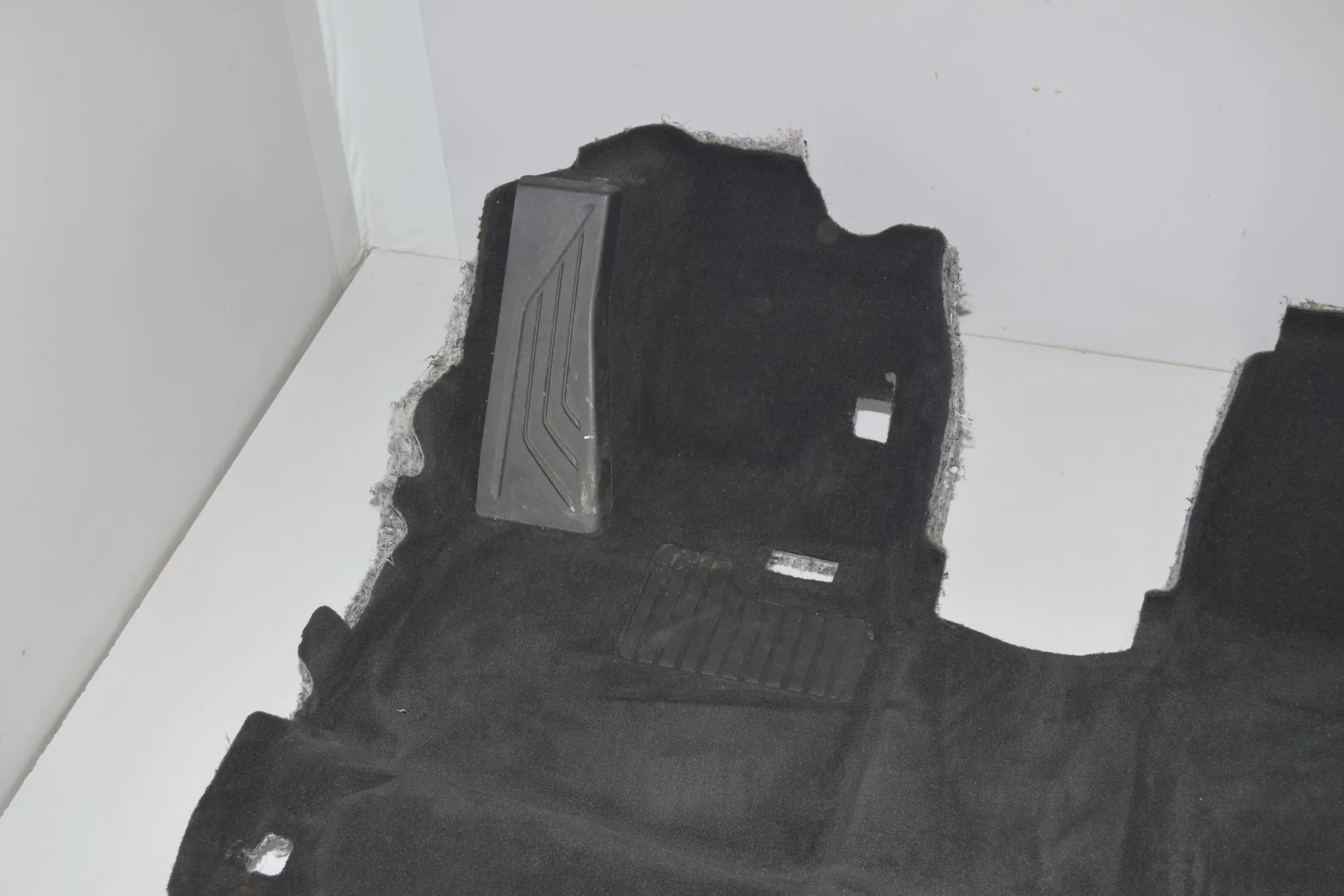 Interior Mat – OEM 51477272375 · BMW i3 (I01) BMW i3 (I01) Electric 2021 – 2