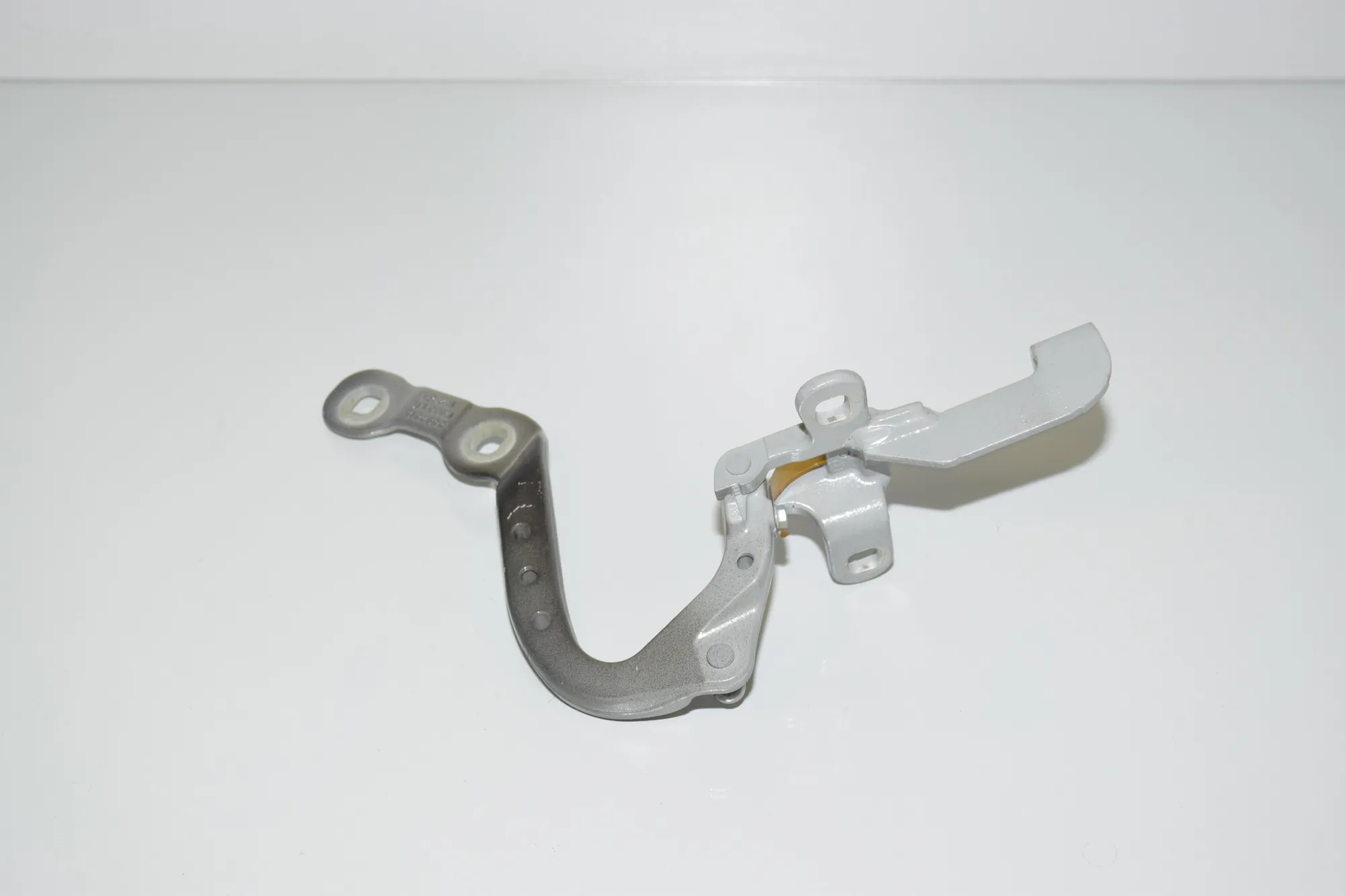 Left Side Bootlid Hinge – OEM 7397315 · BMW X3 (G01, F97) (2017 - -) xDrive 30d 2018 – 4
