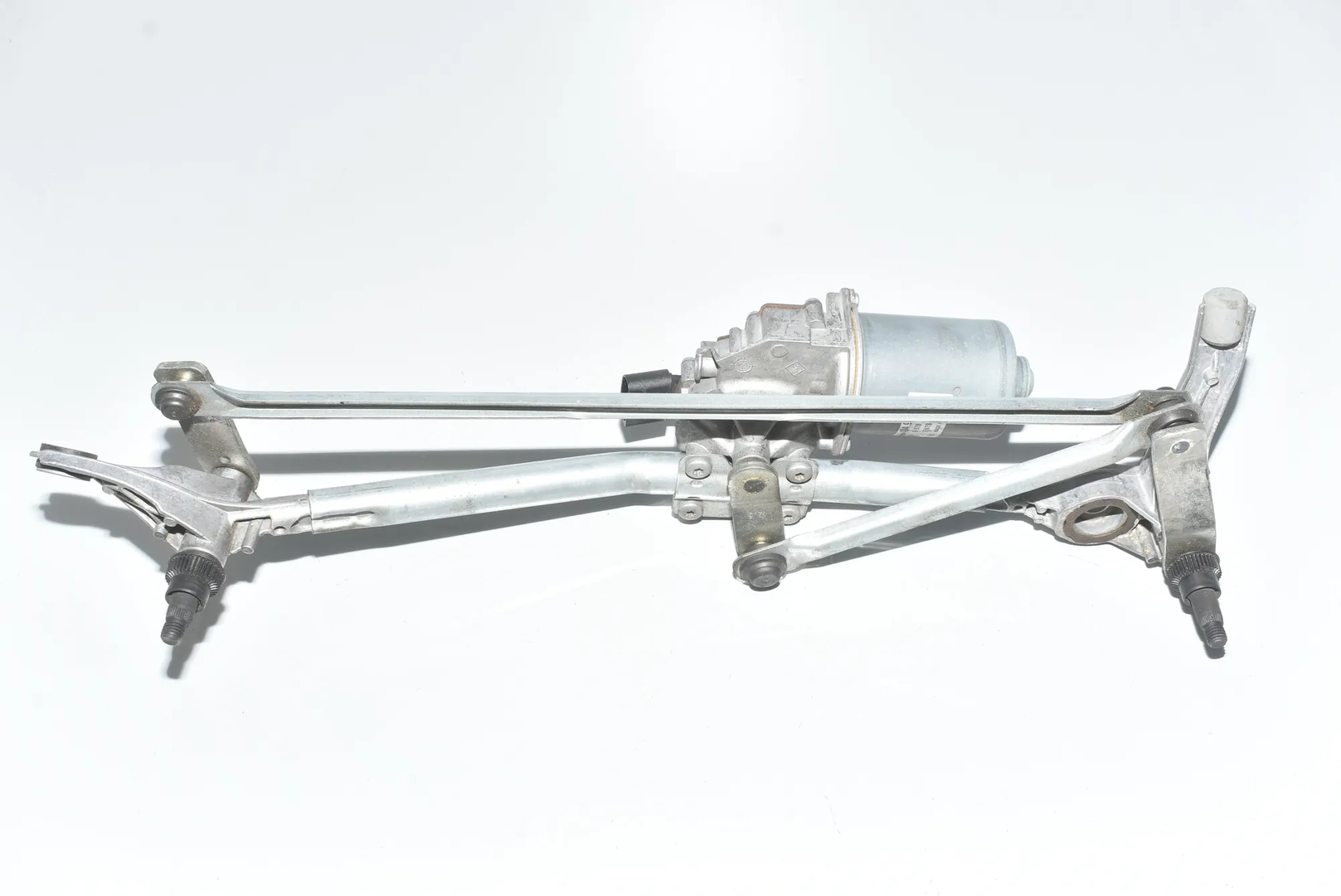 Front Windshield Wiper Mechanism – OEM 4848601 · BMW 3 Touring (E91) 330 d 2011 – 3