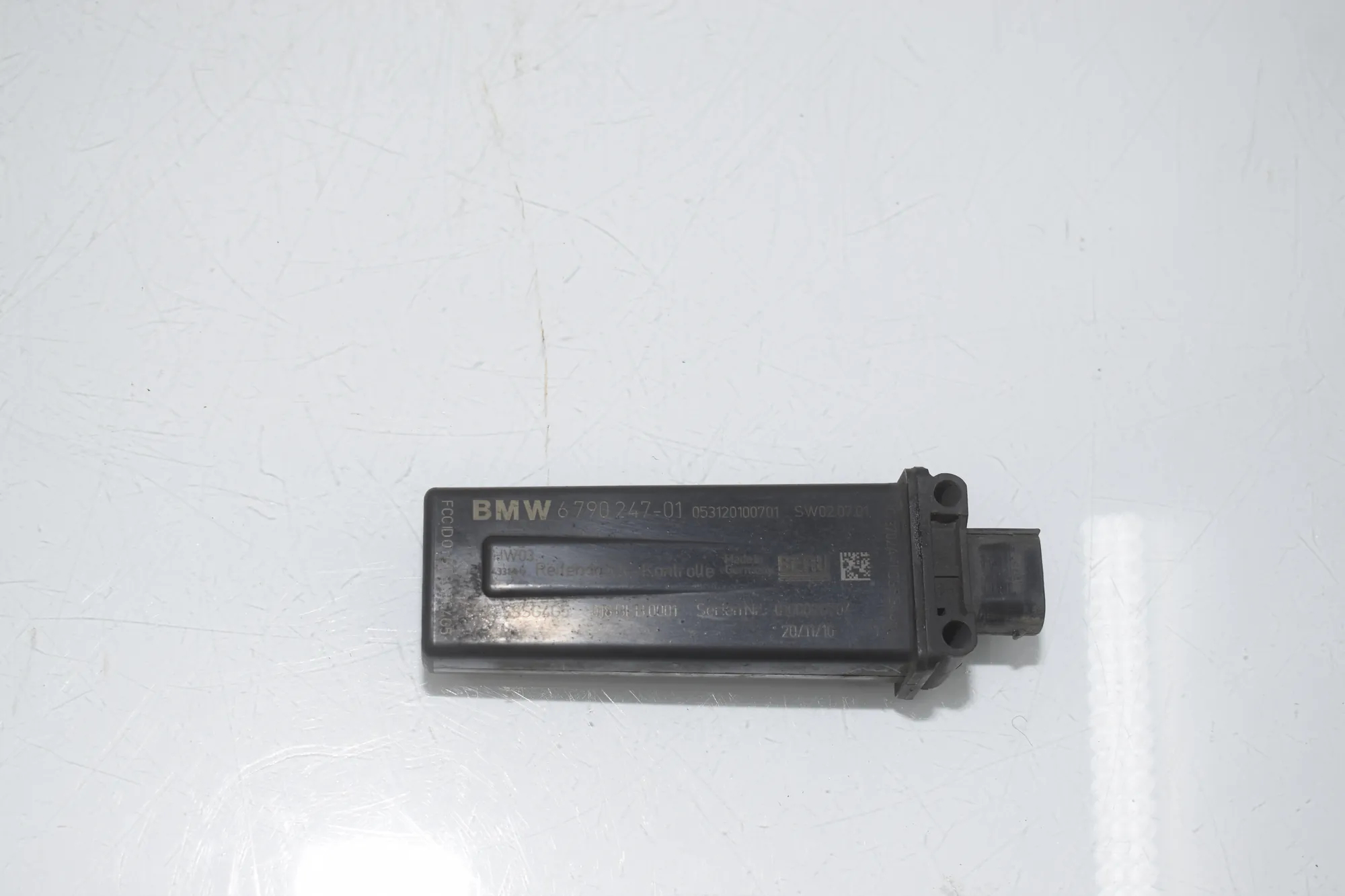 Tyre Pressure Sensor – OEM 6790247 · BMW 7 (F01, F02) 750 i 2010