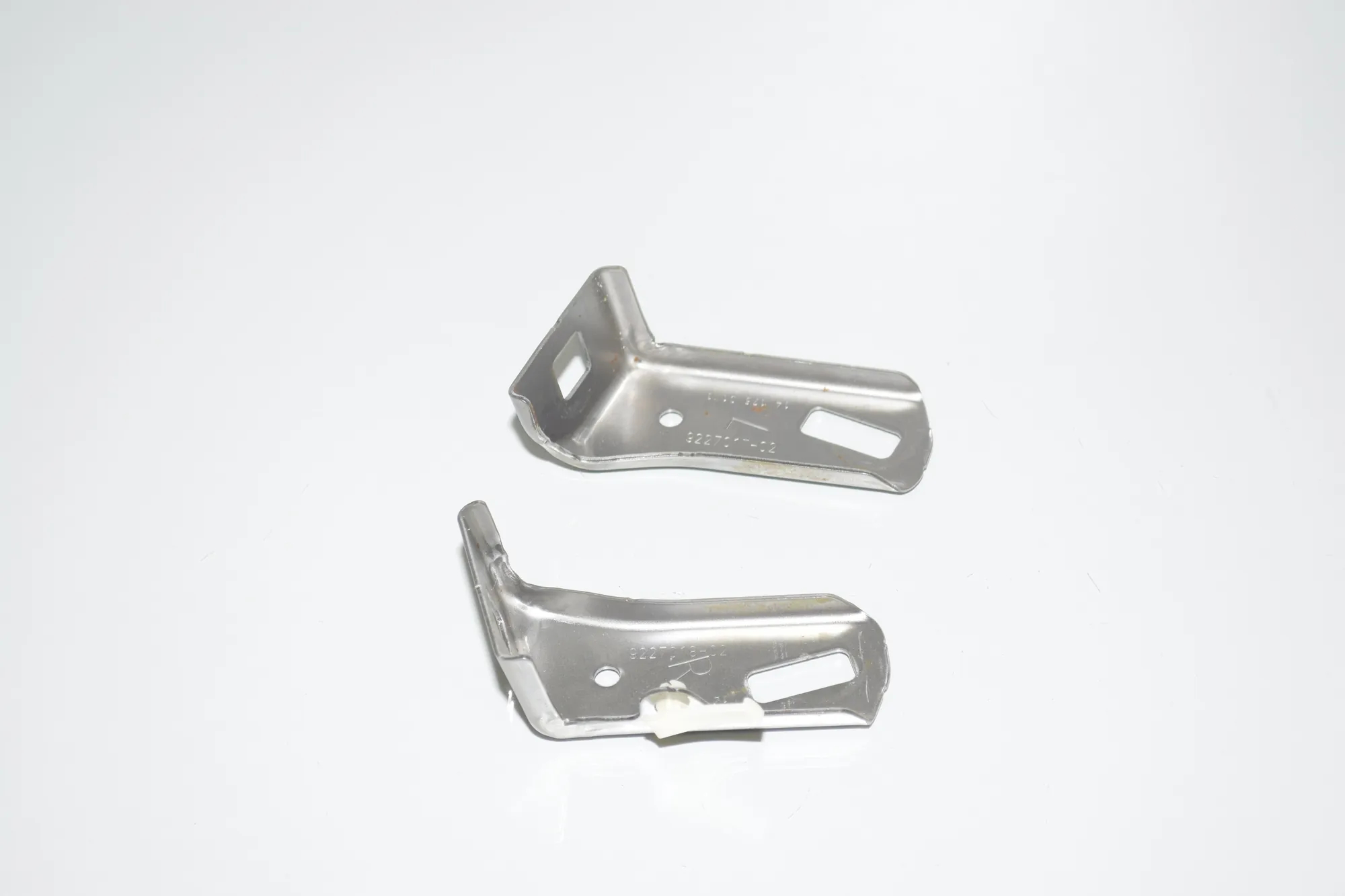 Bracket – OEM 9227018 · BMW 4 Coupe (F32, F82) 435 d xDrive 2014