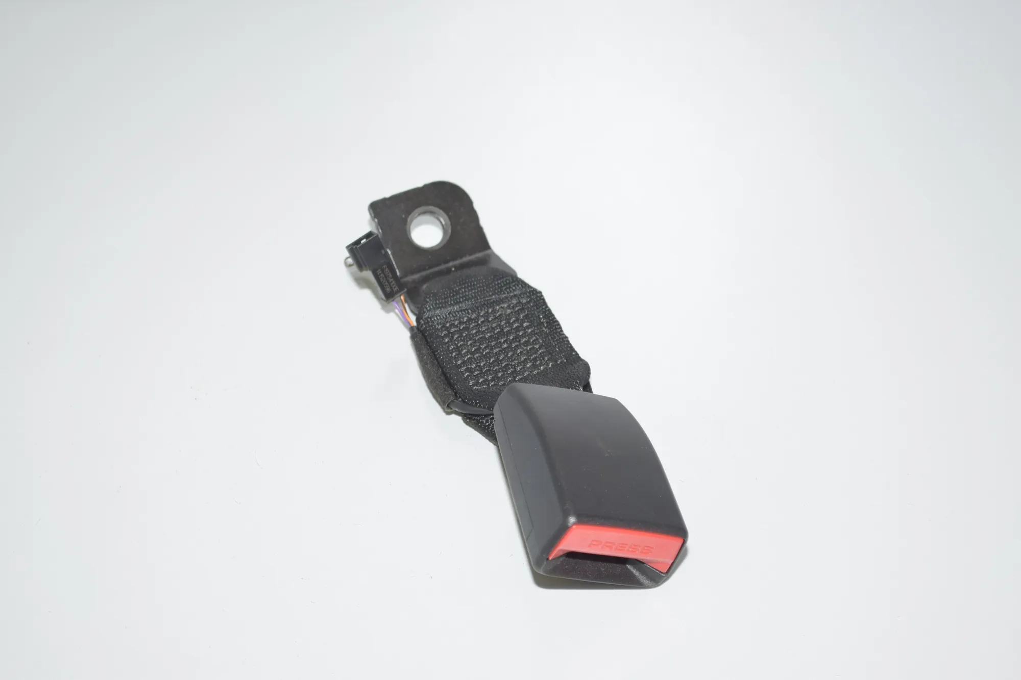 Rear Left Seat Buckle – OEM 7266352 · BMW 4 Coupe (F32, F82) 435 d xDrive 2014 – 2