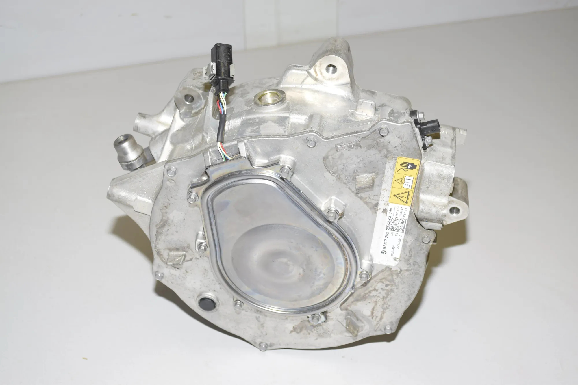Electric motor EV – OEM 8682498 · BMW i3 (I01) Hybrid 2017 – 4