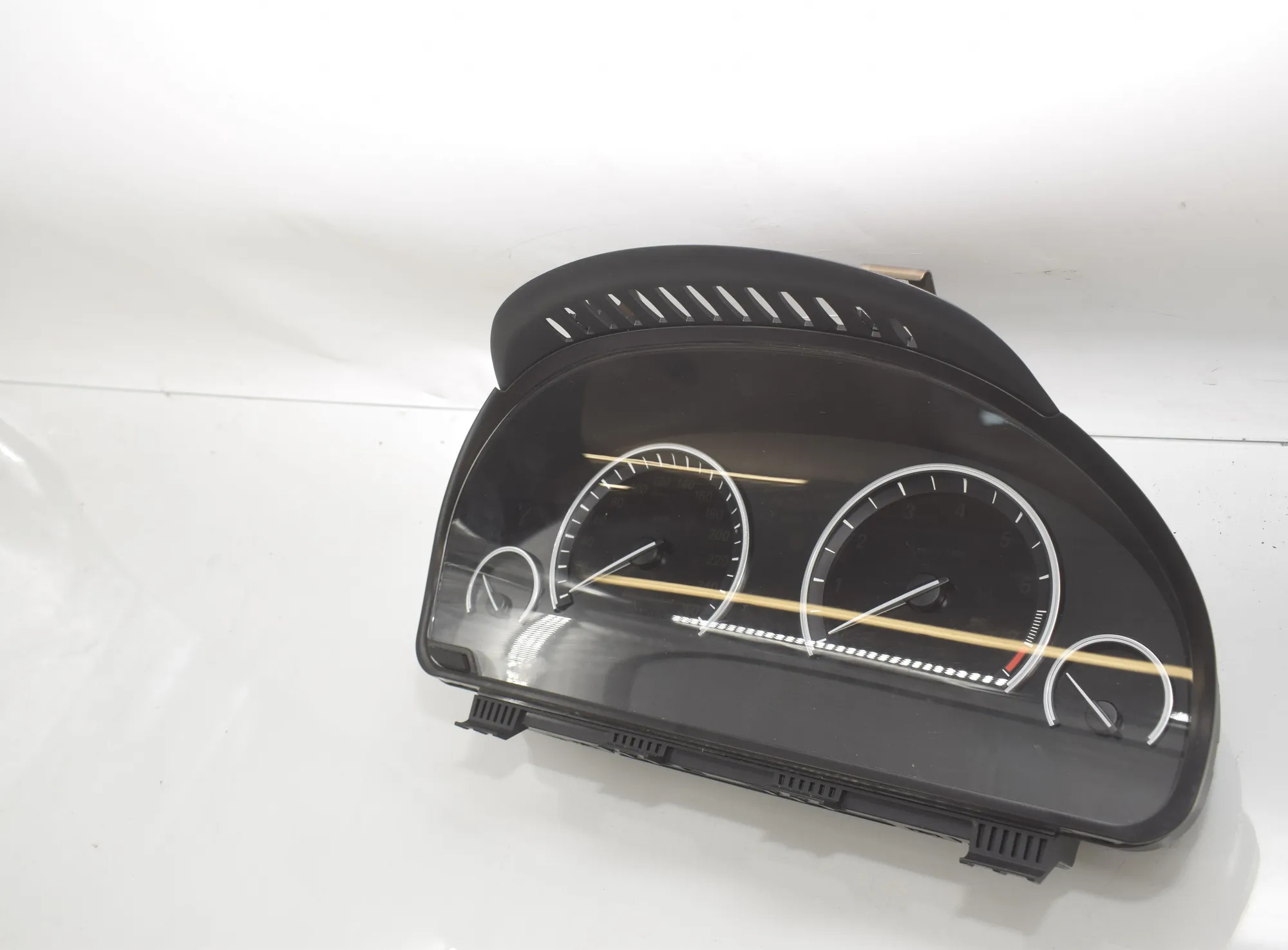 Instrument Cluster Speedometer – OEM 9249569 · BMW 7 (F01, F02) 750 i 2010 – 4